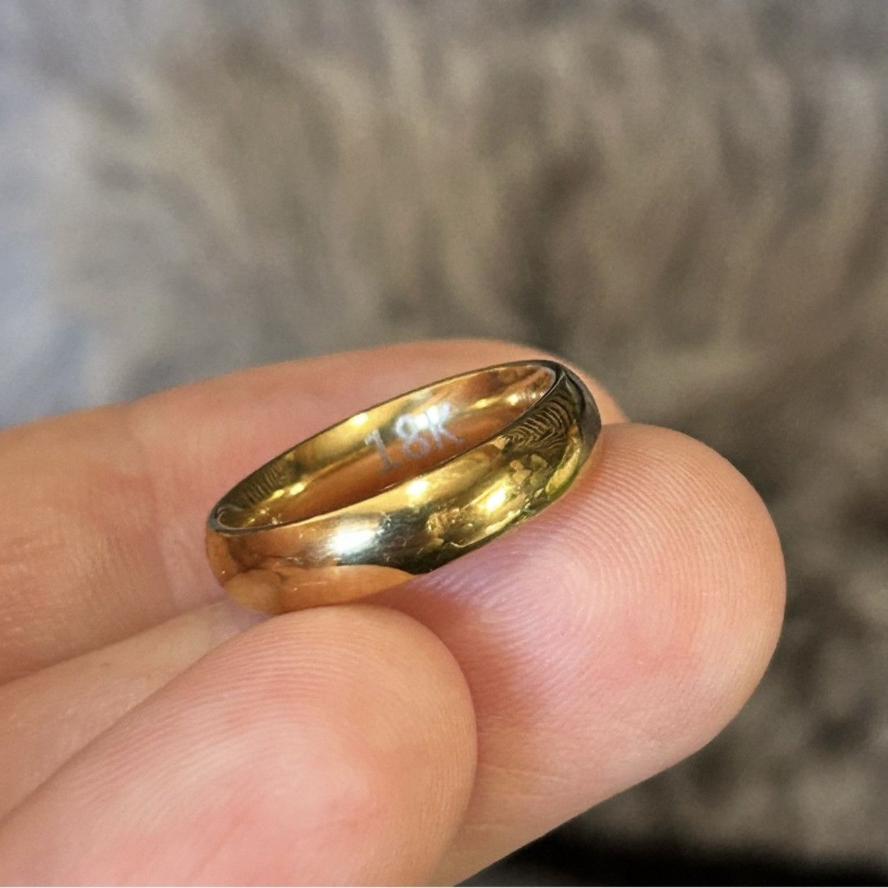 Jewelry Ladies 18kt solid yellow gold 4mm classic dome band NWT 3.5 Size ONE SIZE - 4 Thumbnail