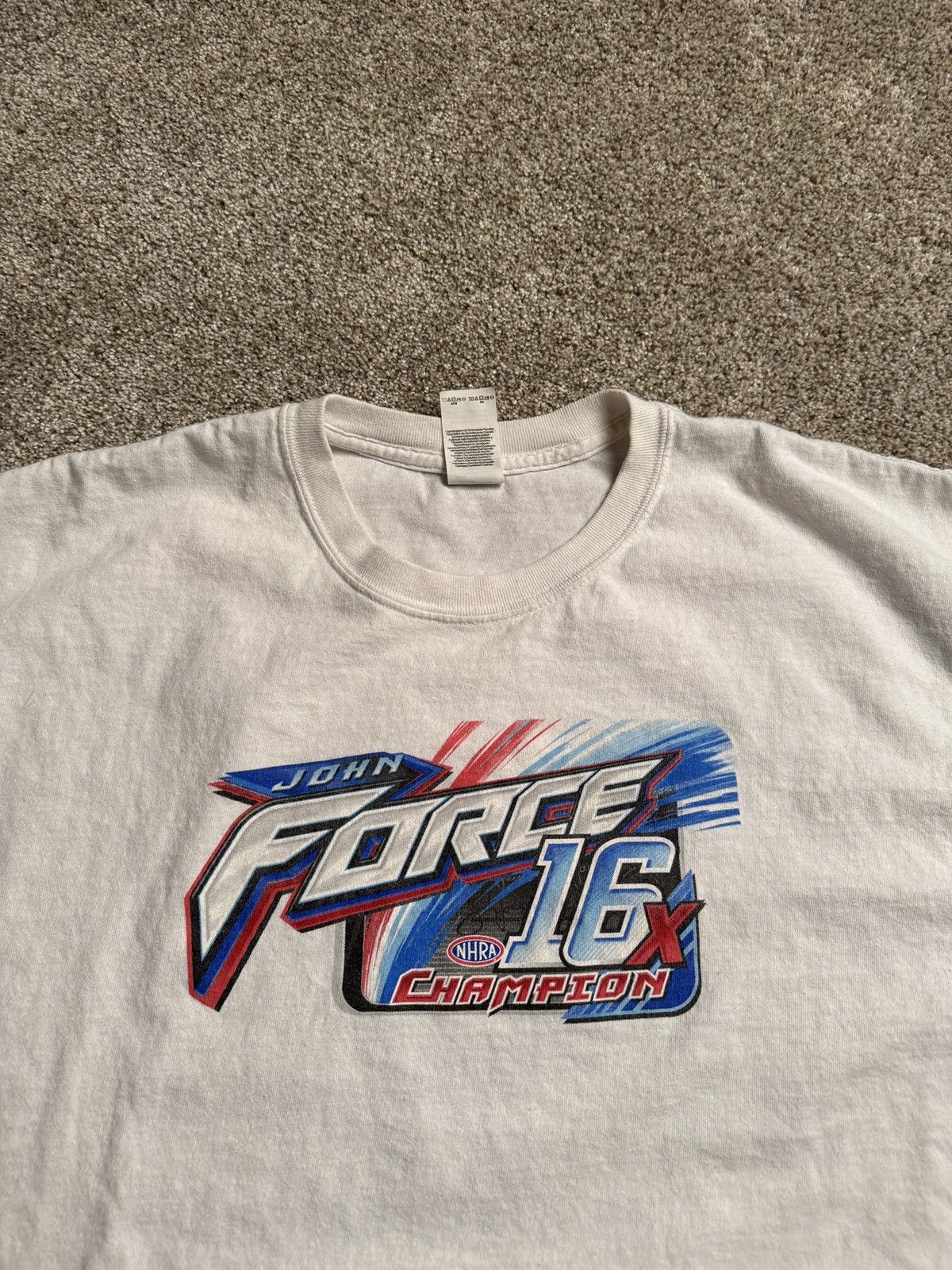 Gildan WHITE GILDAN “JOHN FORCE” GRAPHIC TEE Size US XL / EU 56 / 4 - 3 Thumbnail