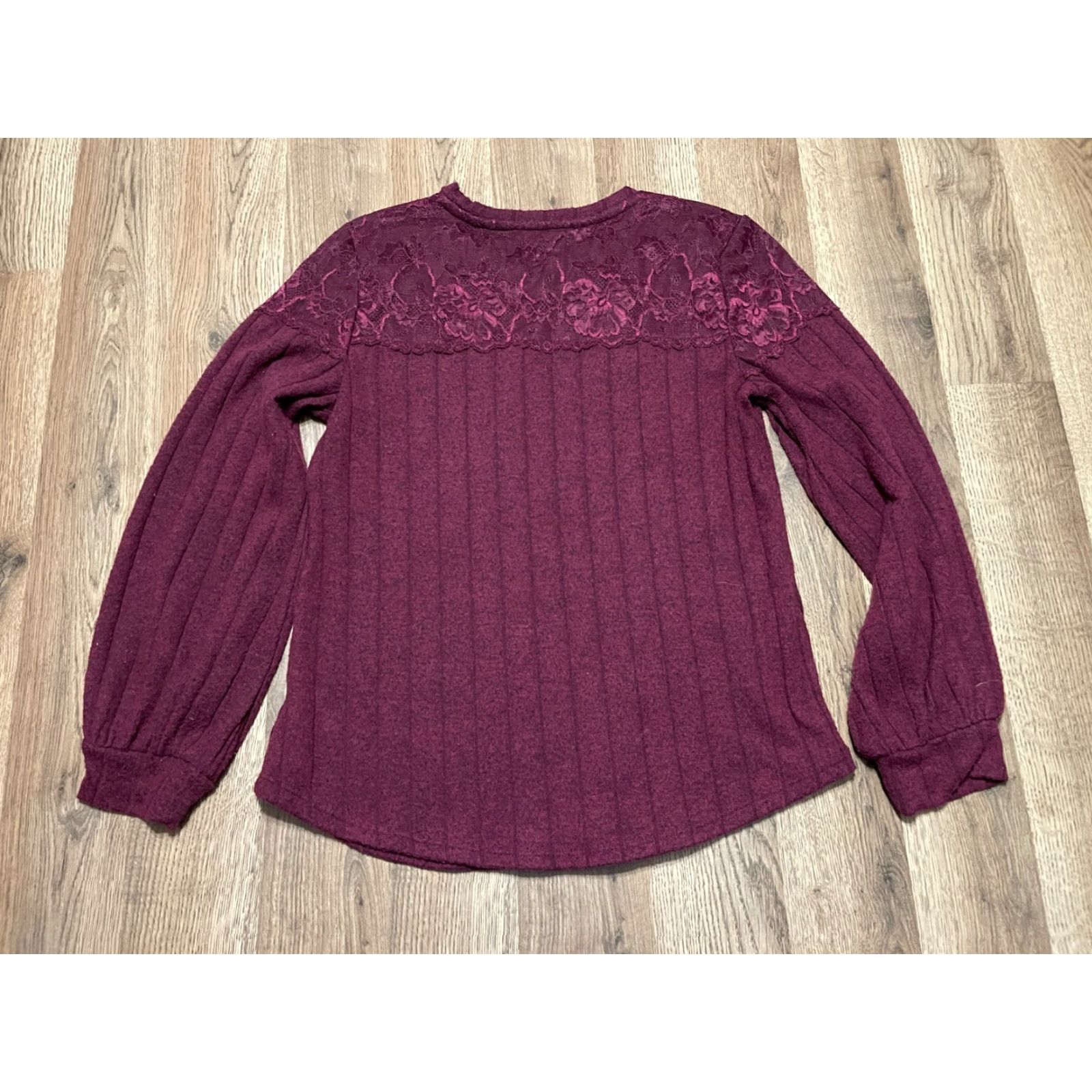 Vintage Maurices Shirt, Women’s Size Small, Burgundy, Long Sleeve, Lace on Top, T-Shirt, Regular Fit, Red, Solid, Casual, Fall, Spring, Summer, Womens Size S / US 4 / IT 40 - 2 Thumbnail