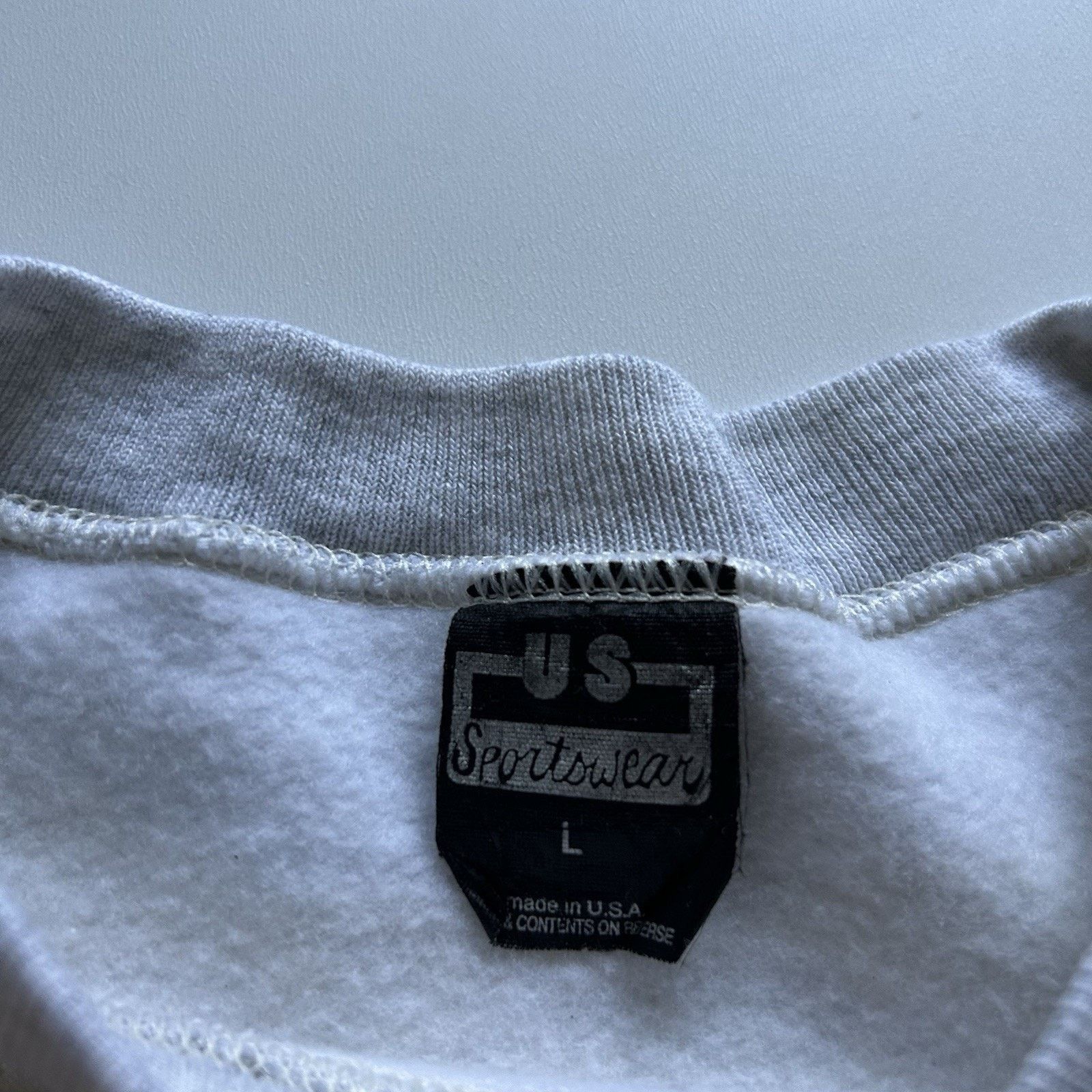 Vintage Vintage Grizzly Bear Crewneck Large 90s USA Animal Art Rare Size US L / EU 52-54 / 3 - 3 Thumbnail
