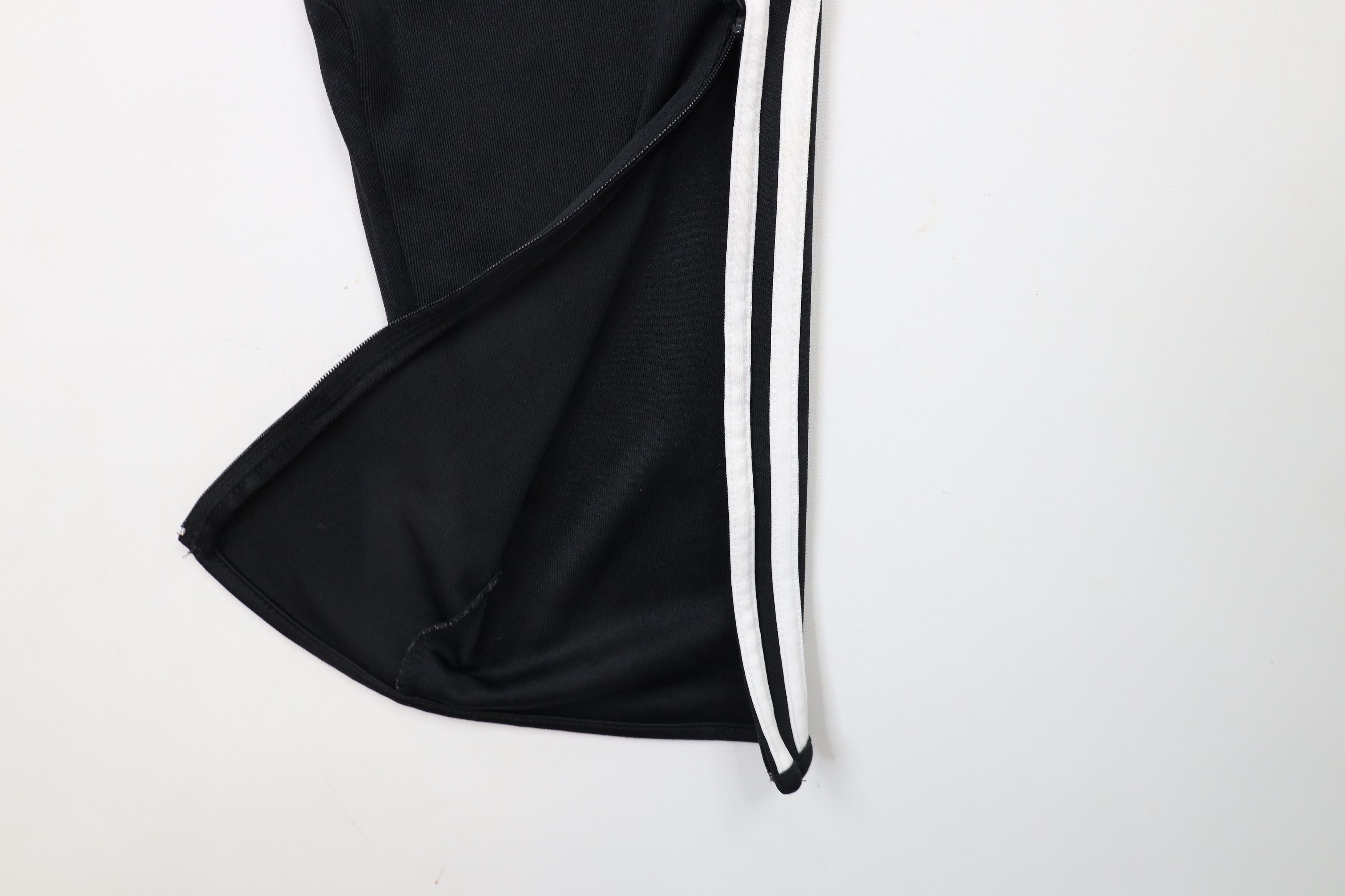 Adidas × Vintage Vintage Adidas Striped Tapered Leg Soccer Warm Up Pants Size US 34 / EU 50 - 7 Thumbnail