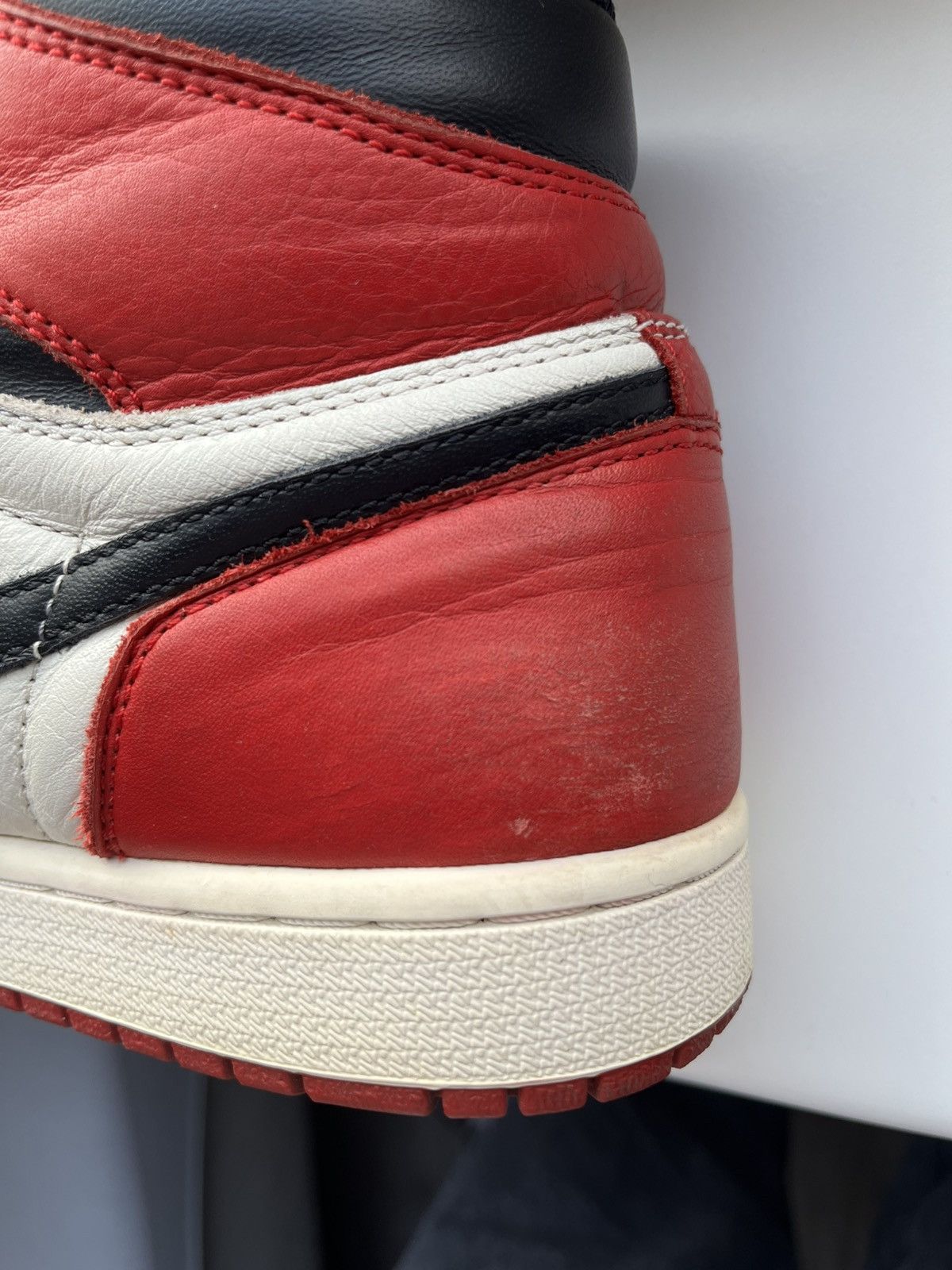 Jordan Brand × Nike Jordan 1 Bred Toe Size US 8.5 / EU 41-42 - 6 Thumbnail