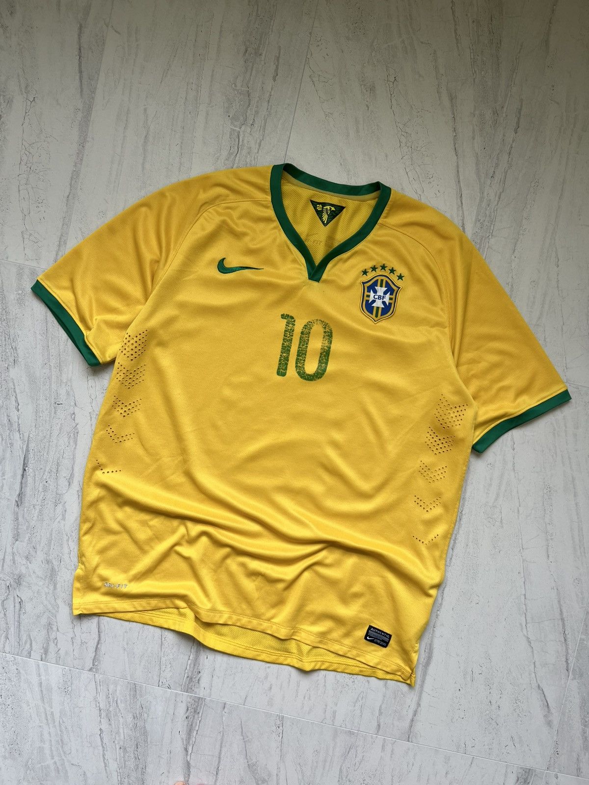 Nike Vintage Nike Brazil 🇧🇷 National Soccer Futbol Jersey Kit Size US L / EU 52-54 / 3 - 1 Thumbnail