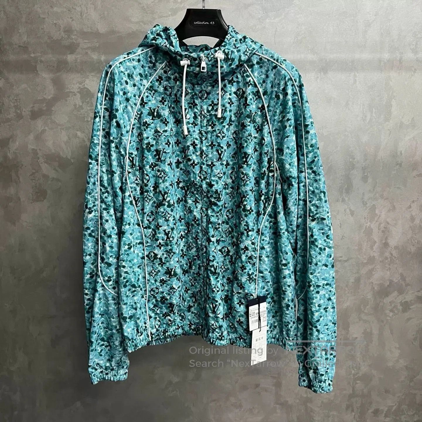 Louis Vuitton Louis Vuitton Blue Logo Hooded Jacket. Size US L / EU 52-54 / 3 - 1 Thumbnail