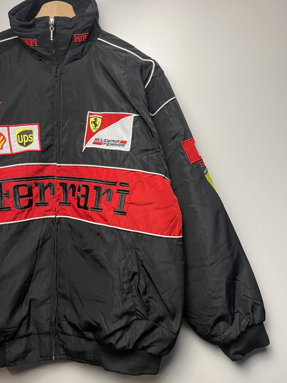 Vintage F1 Rare vintage Jacket Ferrari Puma shell Michael Schumacher Size US M / EU 48-50 / 2 - 2 Thumbnail