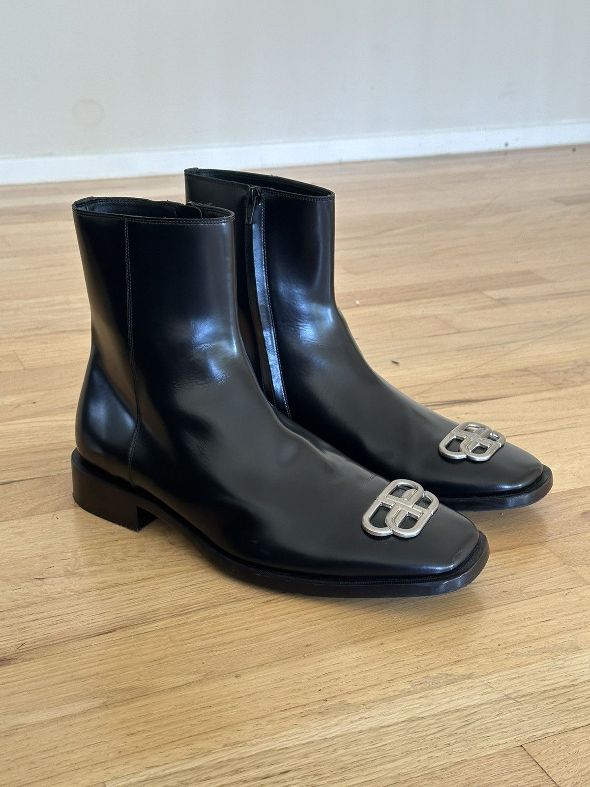 balenciaga zip boots