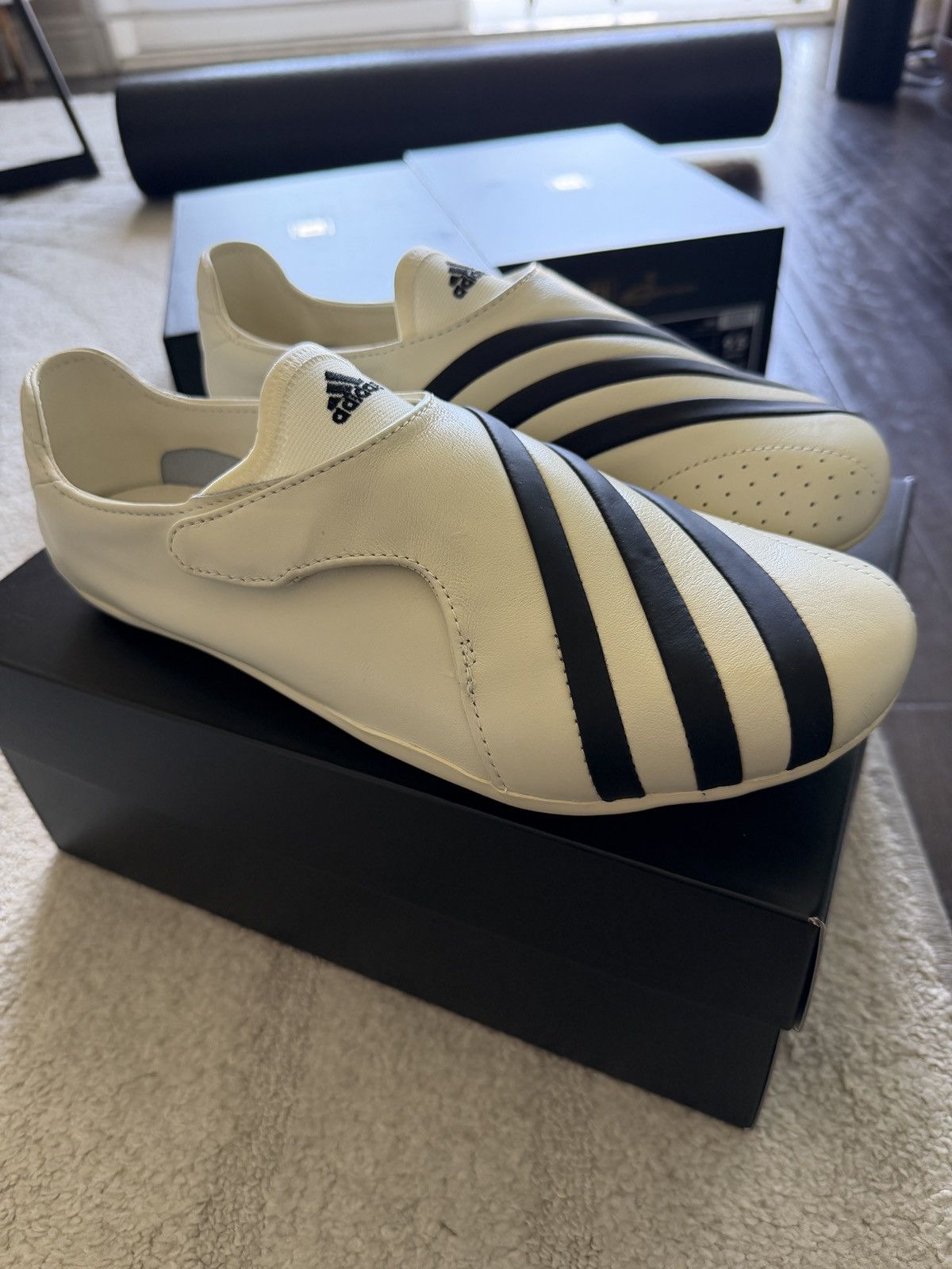Adidas × Pharrell Pharrell Williams Vario Flat Earther Size US 9.5 / EU 42-43 - 1 Thumbnail