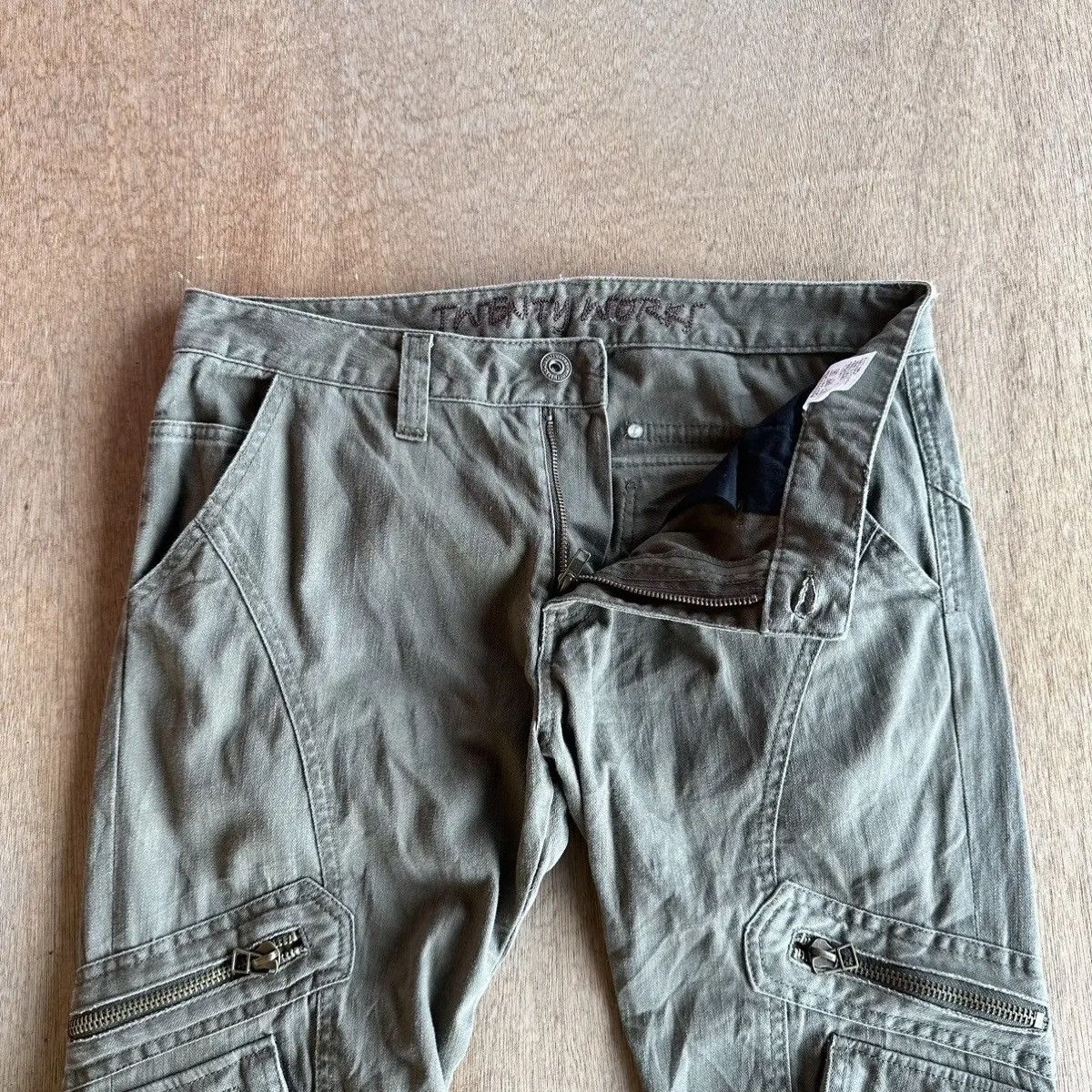 Japanese Brand SICKSS🔥W33 L31 TWENTY WORK TACTICAL CURVE BANANA LEGS CARGO Size US 33 - 10 Thumbnail