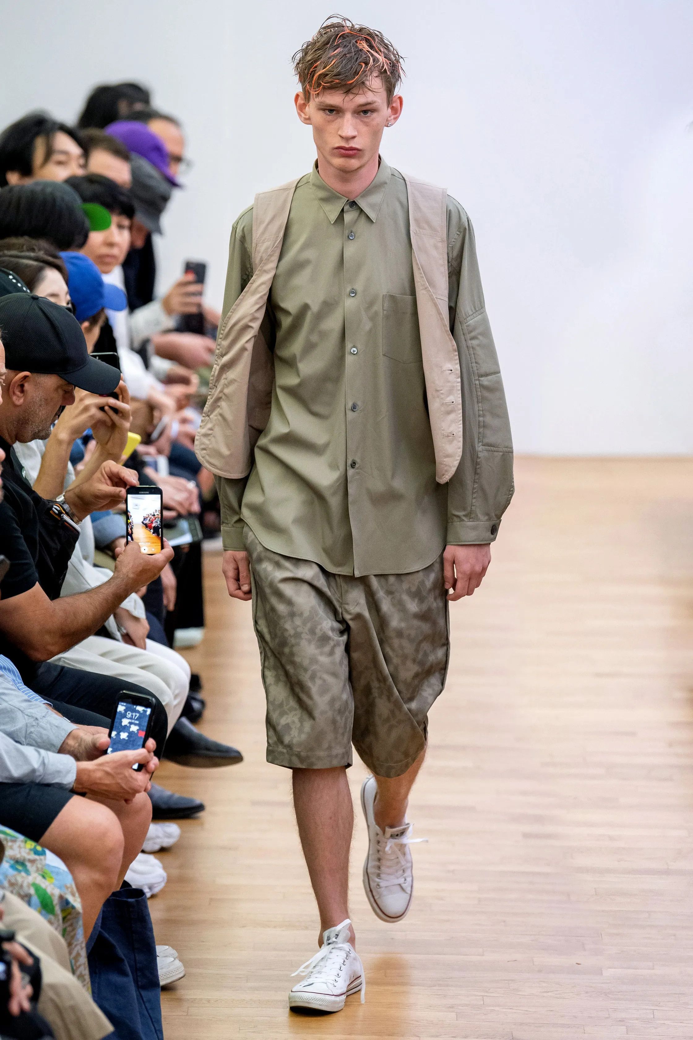 Comme des Garcons SHIRT Comme des Garçons SHIRT - S/S 2020 - floral print shorts Size US 30 / EU 46 - 3 Thumbnail