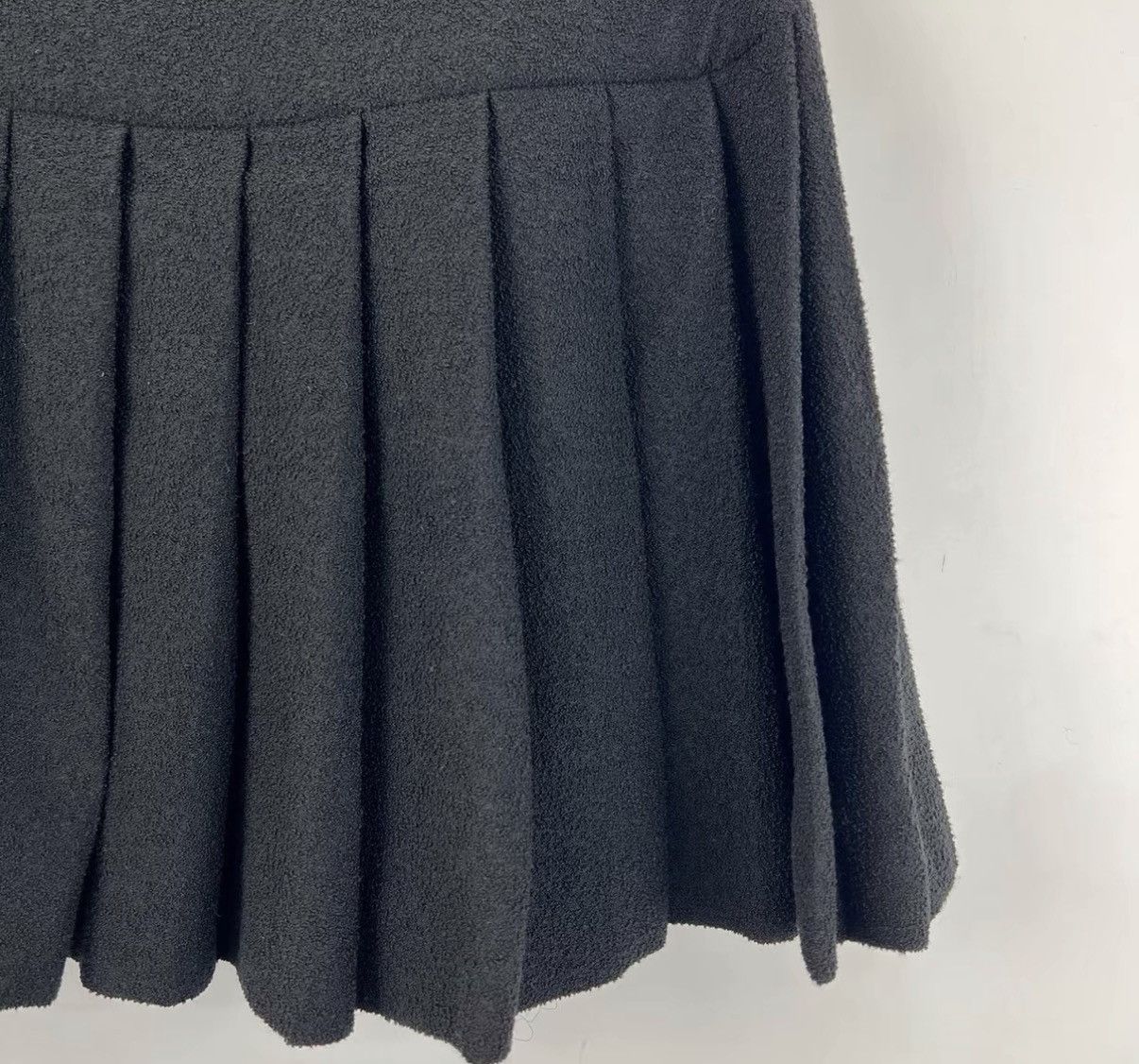 Miu Miu Miumiu Black Bow Wool Blend Pleated Mini Skirt K12 Size 25" / US 0 / IT 36 - 5 Thumbnail