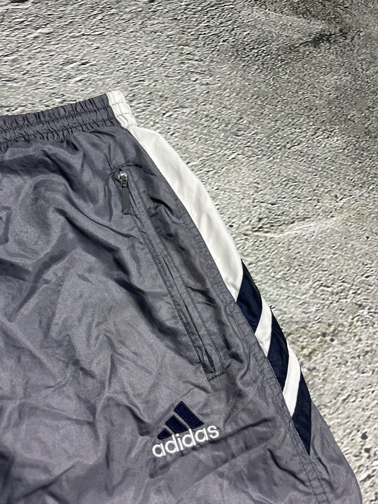 Adidas × Vintage Adidas track suit grey white pants windbreaker vintage Size US XL / EU 56 / 4 - 13 Thumbnail