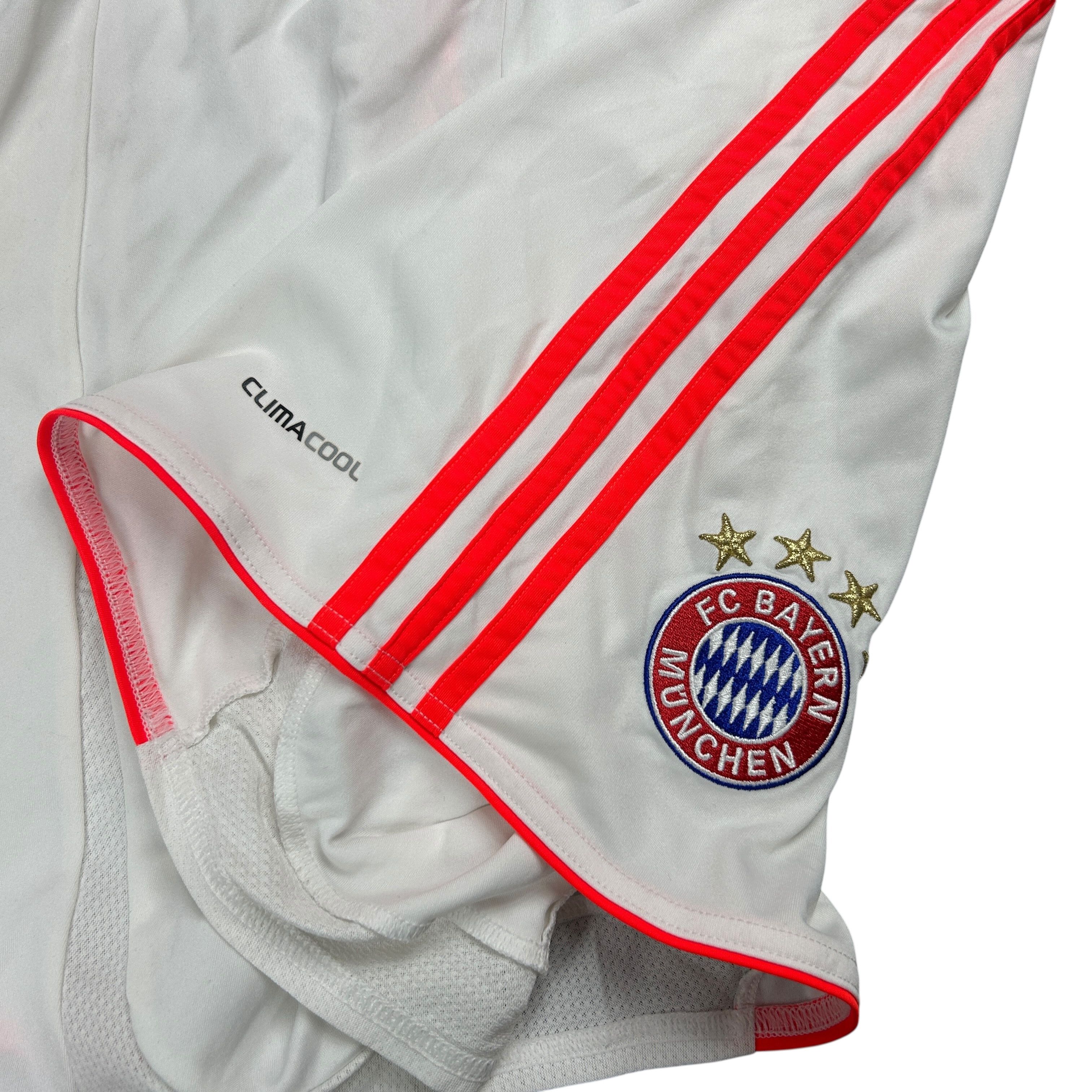 Adidas Adidas Bayern Munchen White Shorts Men Size L Size US 34 / EU 50 - 3 Thumbnail