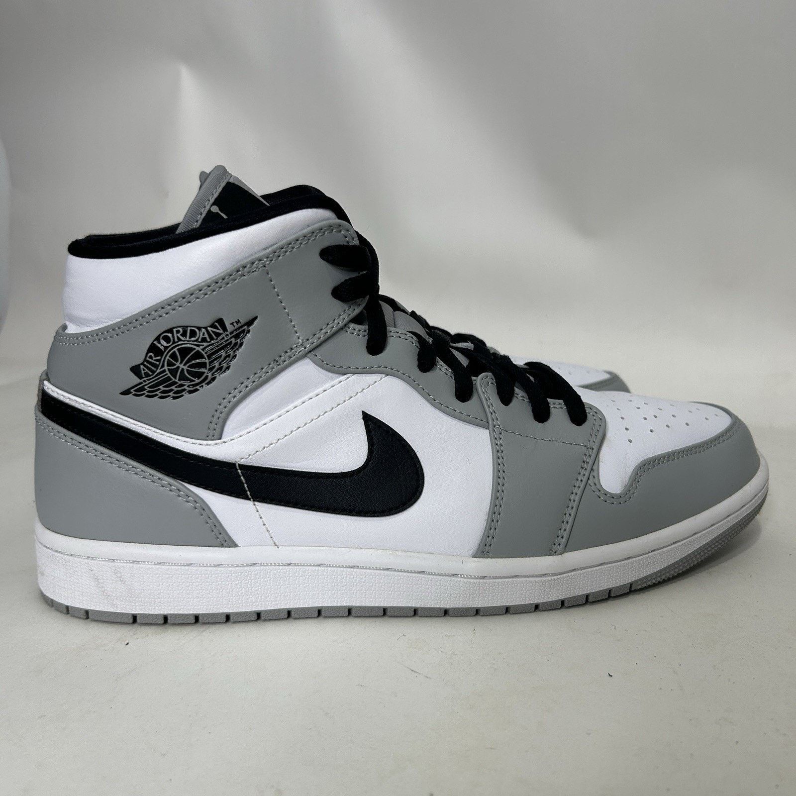 Jordan Brand Nike Air Jordan 1 Mid Retro “Light Smoke Grey” Size US 11 / EU 44 - 4 Thumbnail