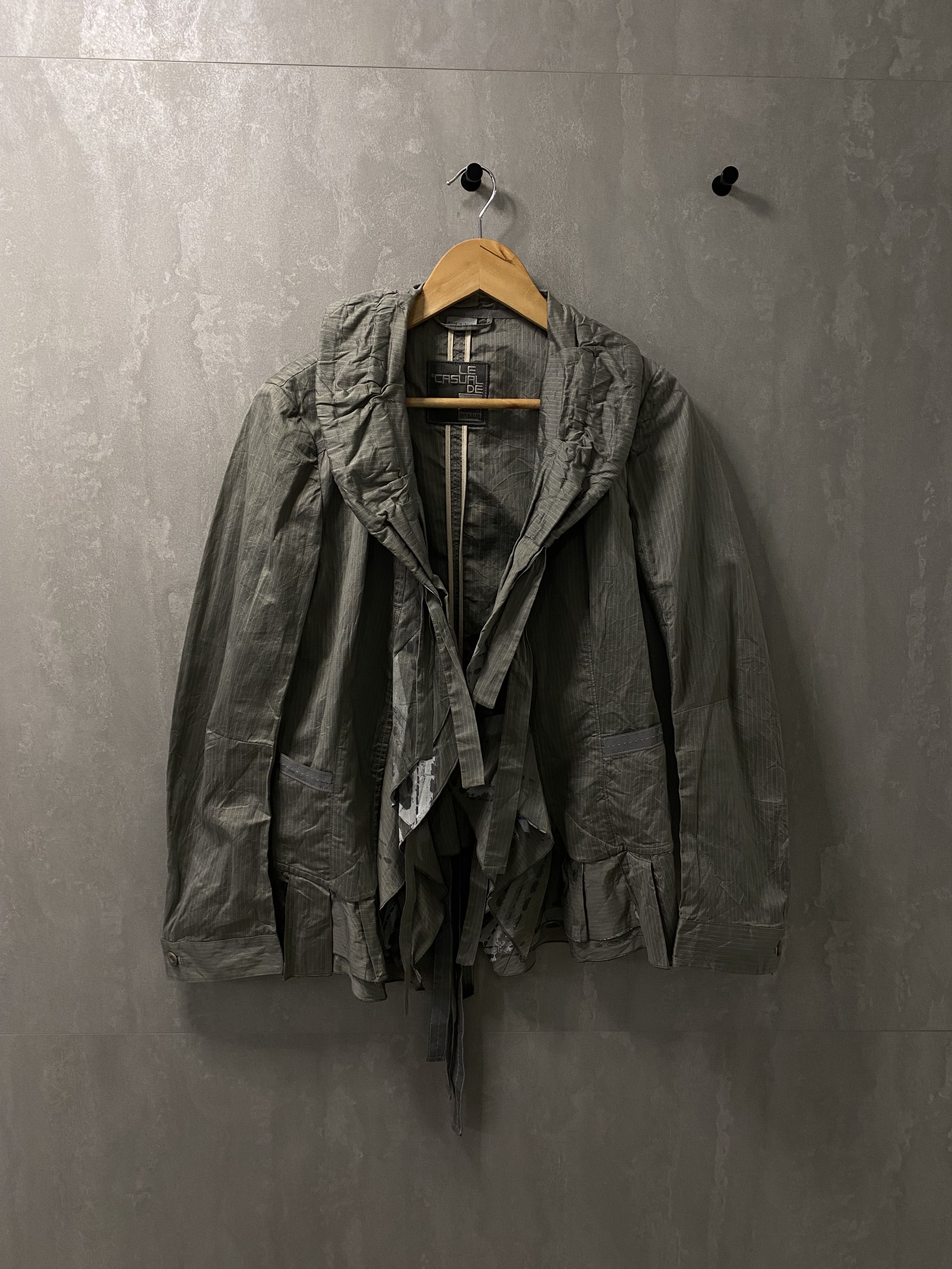 Marithe + Francois Girbaud Marithe Francois Girbaud Cotton ruffle avant garde jacket Size M / US 6-8 / IT 42-44 - 1 Thumbnail
