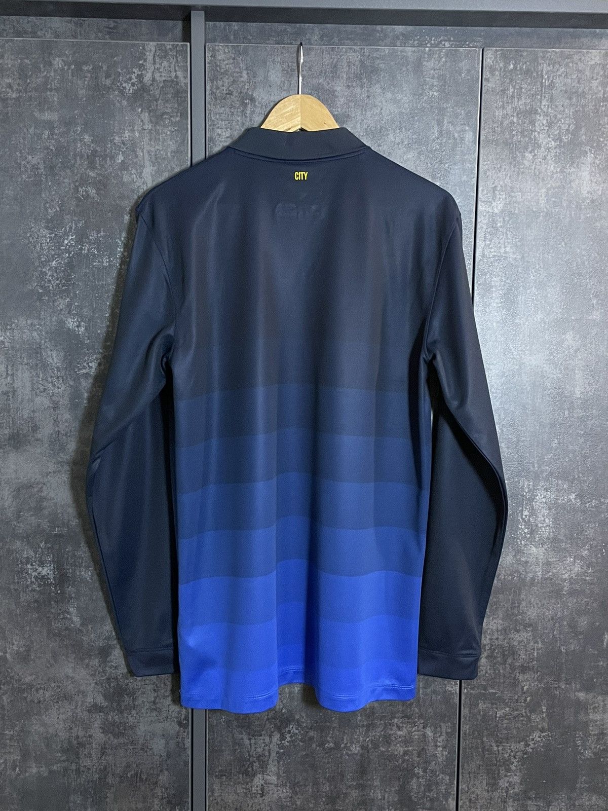 Nike Rare 2014 Nike Manchester City Long Sleeve Soccer Jersey Size US M / EU 48-50 / 2 - 8 Thumbnail