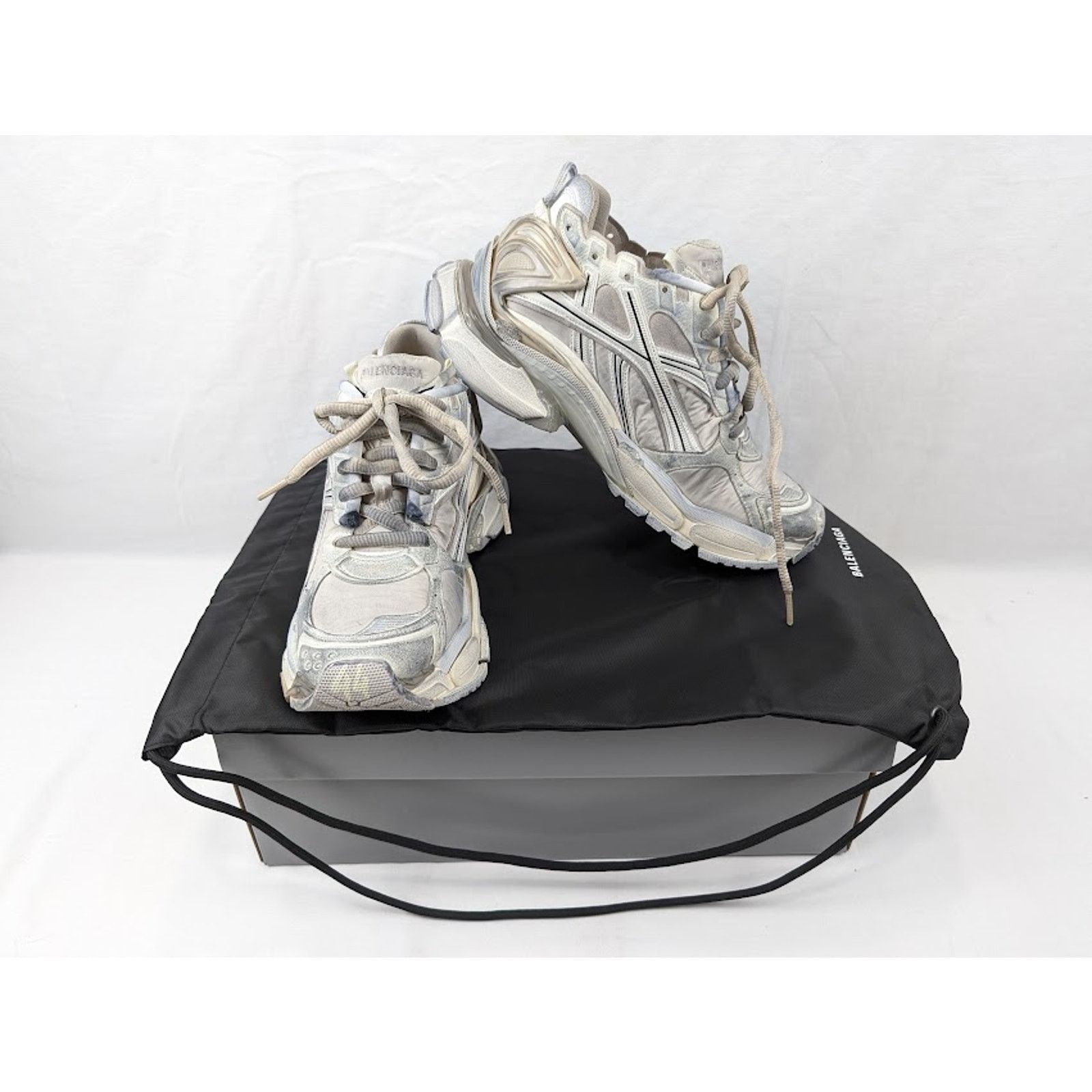 Balenciaga o1rshd1 Nylon/Suede/Mesh/w Runners in Beige Size US 12 / EU 45 - 20 Thumbnail