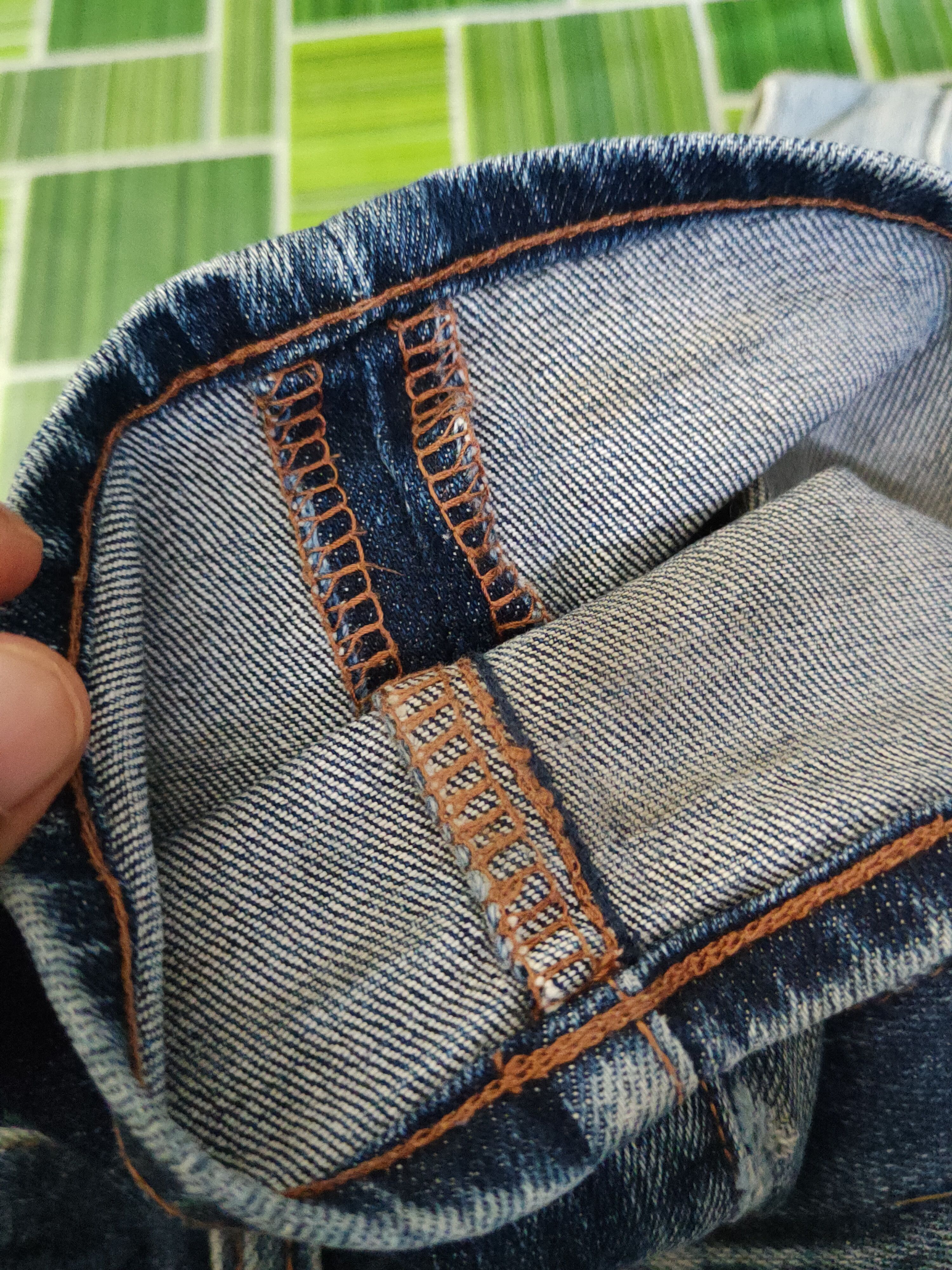 Japanese Brand Uniqlo Dark Blue Distressed Ripped denim Jeans #W1298 Size US 29 - 12 Thumbnail