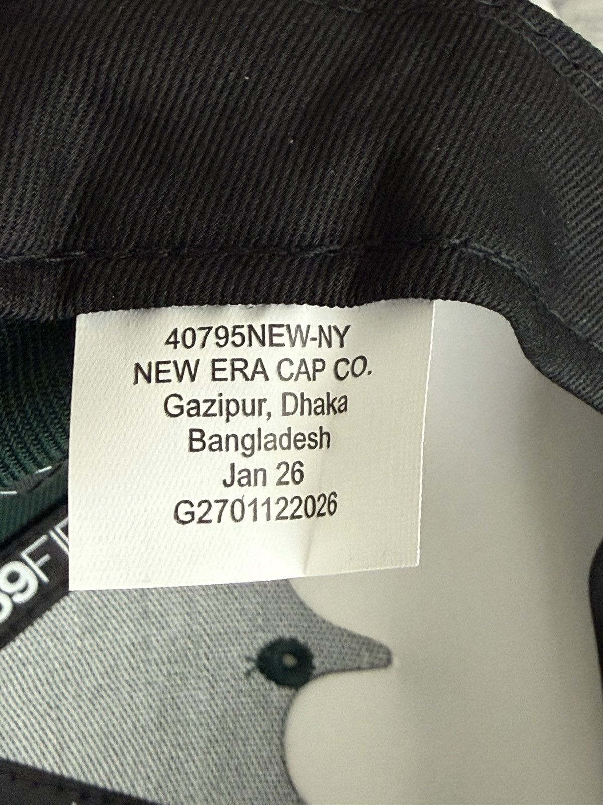 New Era × Supreme Supreme x New Era Box Logo Fitted 7 1/4 “London” Size ONE SIZE - 9 Thumbnail