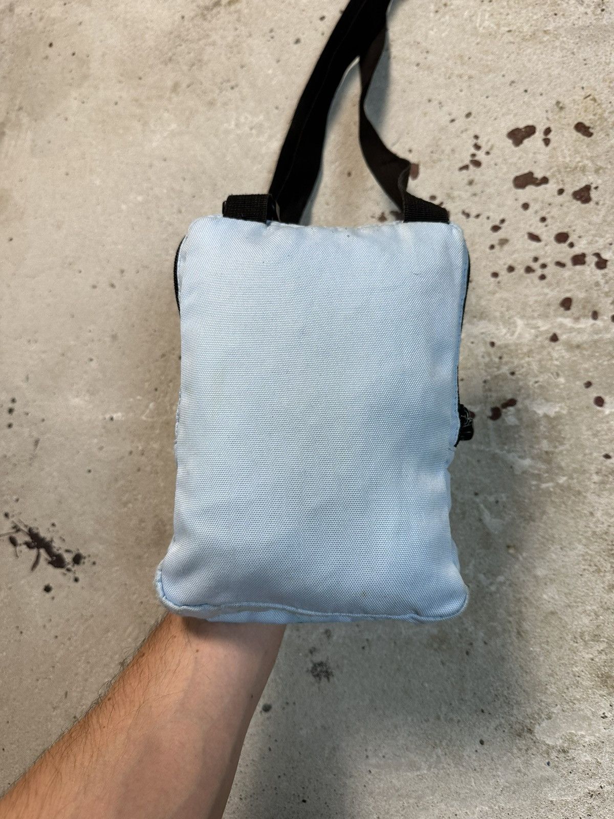 Nike Vintage Y2K Nike Baby Blue Messenger Crossbody Bag Swoosh Size ONE SIZE - 2 Thumbnail