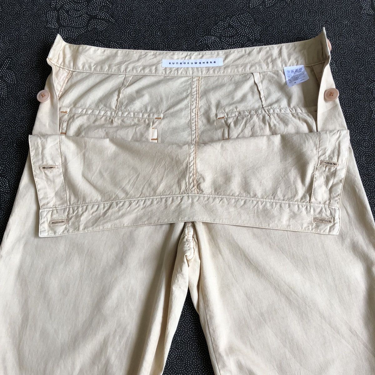 Issey Miyake × Sunao Kuwahara ISSEY MIYAKI side button short pants Size 30" / US 8 / IT 44 - 10 Thumbnail