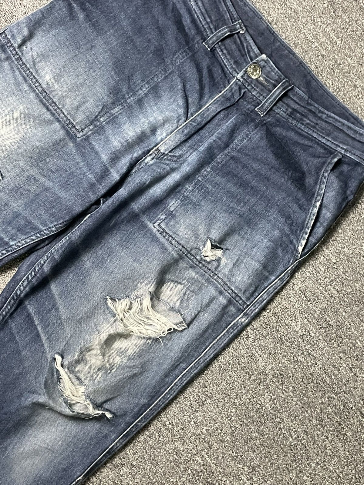Armani Exchange × Vintage ARMANI EXCHANGE Distressed Ripped Jeans (91) Size US 33 - 4 Thumbnail