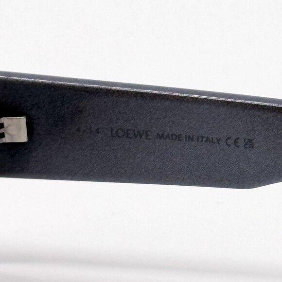 Loewe NEW LOEWE SUNGLASSES LW40033I 05X GRAY UNISEX EYEWEAR Size ONE SIZE - 8 Thumbnail