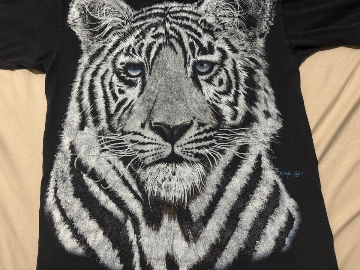Vintage Vintage 90s White Tiger Big Mega Print T Shirt Size US M / EU 48-50 / 2 - 5 Thumbnail