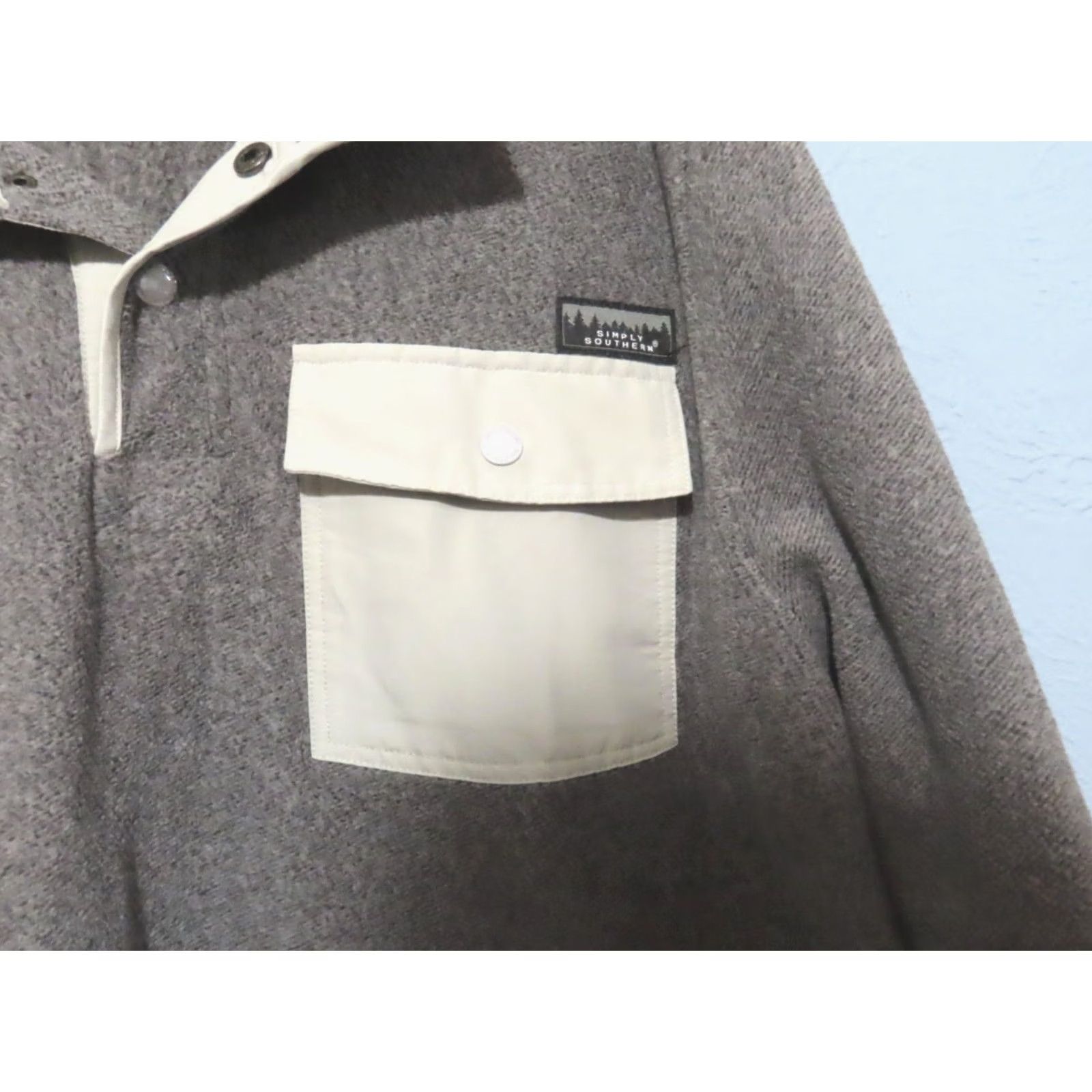 Vintage Simply Southern Gray Pullover Men’s Large 1/4 Snap Fleece Long Sleeve Top Pocket Sweatshirt Mock Neck Size US L / EU 52-54 / 3 - 5 Thumbnail