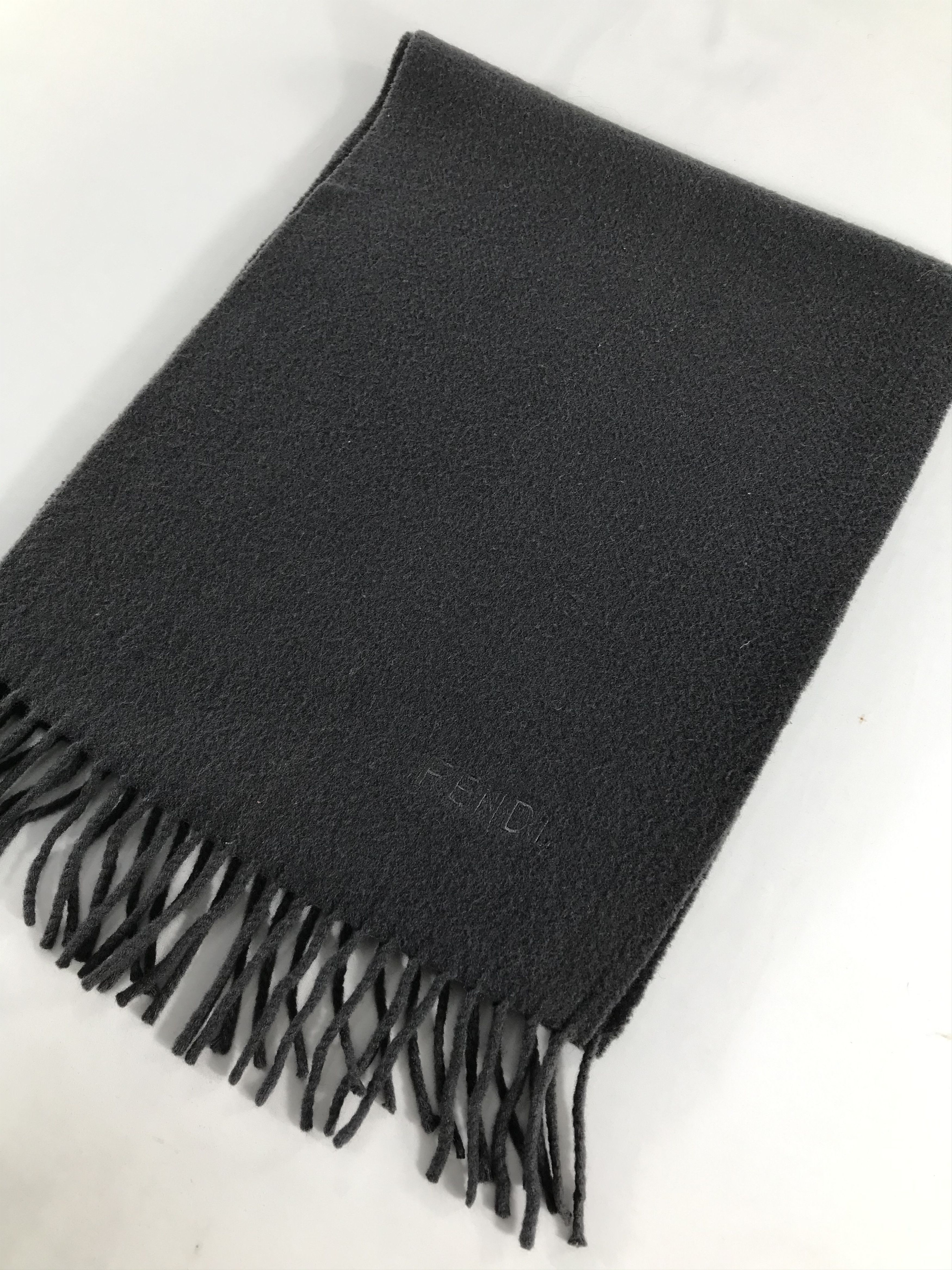 Fendi Fendi Plain Wool Scarf Muffler V498 Size ONE SIZE - 3 Thumbnail