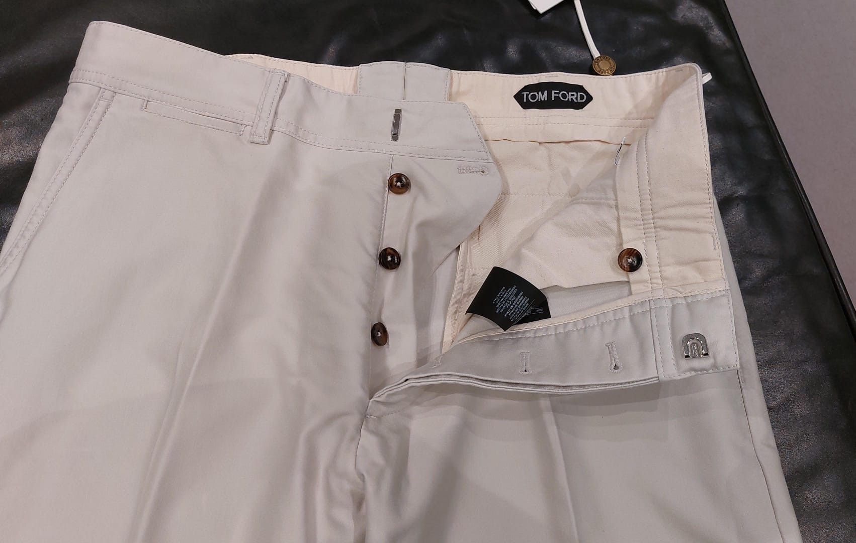 Tom Ford o1loc1c0824 TFP224 Pant in Ivory Size US 34 / EU 50 - 2 Thumbnail