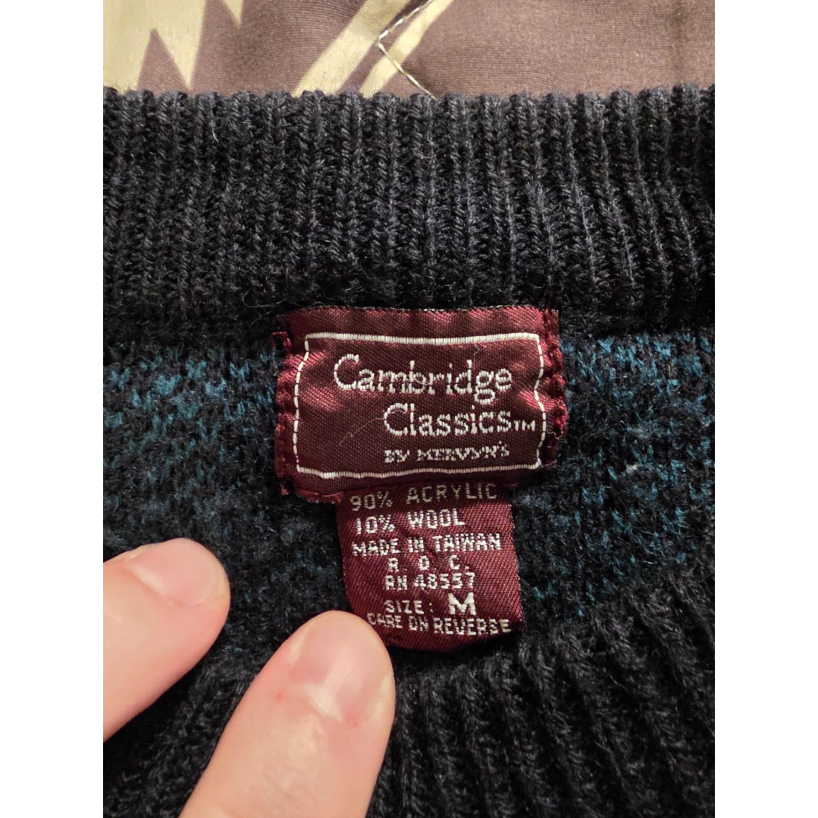 Vintage VINTAGE Cambridge Classics Waffle Knit Crewneck Sweater Medium Mens Blue Wool/Acrylic Geometric 90s Dad Classic Pullover Crew Neck Shoes? Size US M / EU 48-50 / 2 - 6 Thumbnail