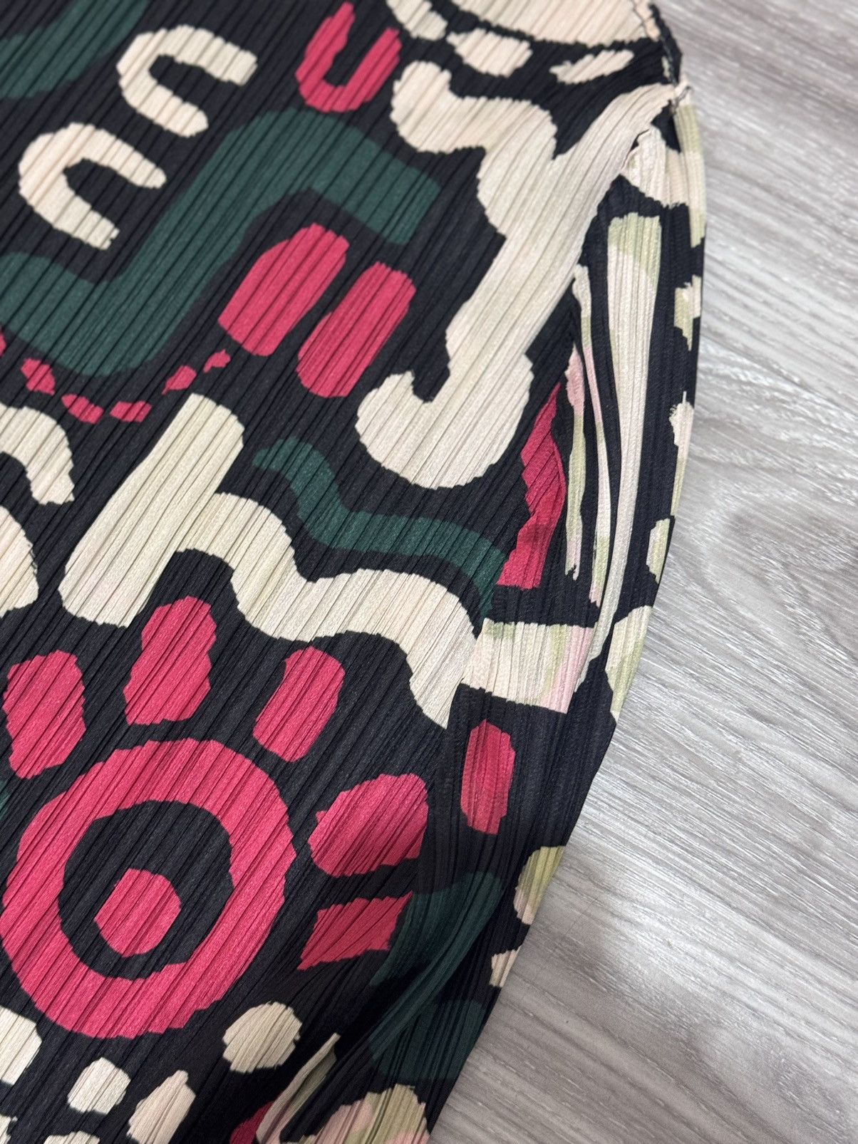Pleats Please Issey Miyake Issey Miyake Abstract Pleated Oval Size ONE SIZE - 3 Thumbnail
