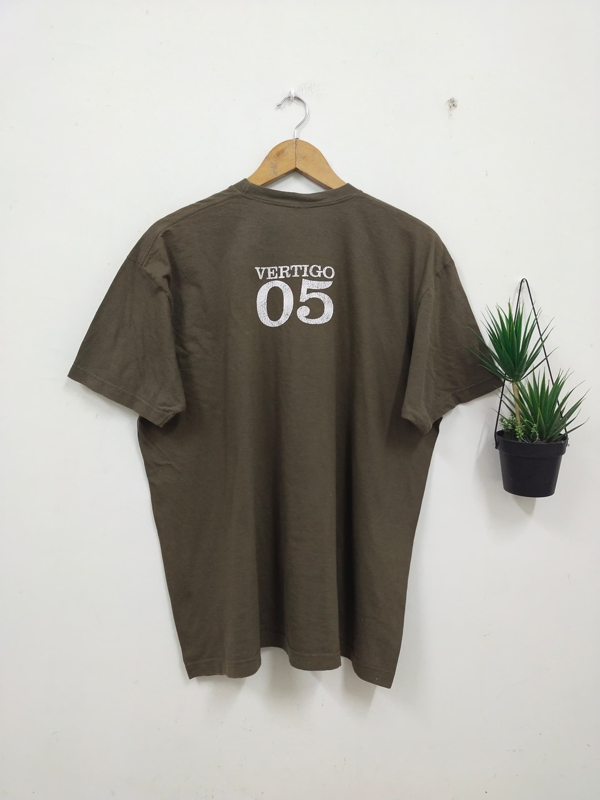 Band Tees Vintage 2005 U2 band tees Vertigo World tour t shirt Size US XL / EU 56 / 4 - 3 Thumbnail
