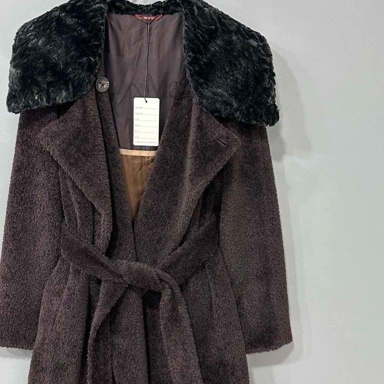 Max Mara Max Mara Alpaca coat with large fur collar Size S / US 4 / IT 40 - 2 Thumbnail