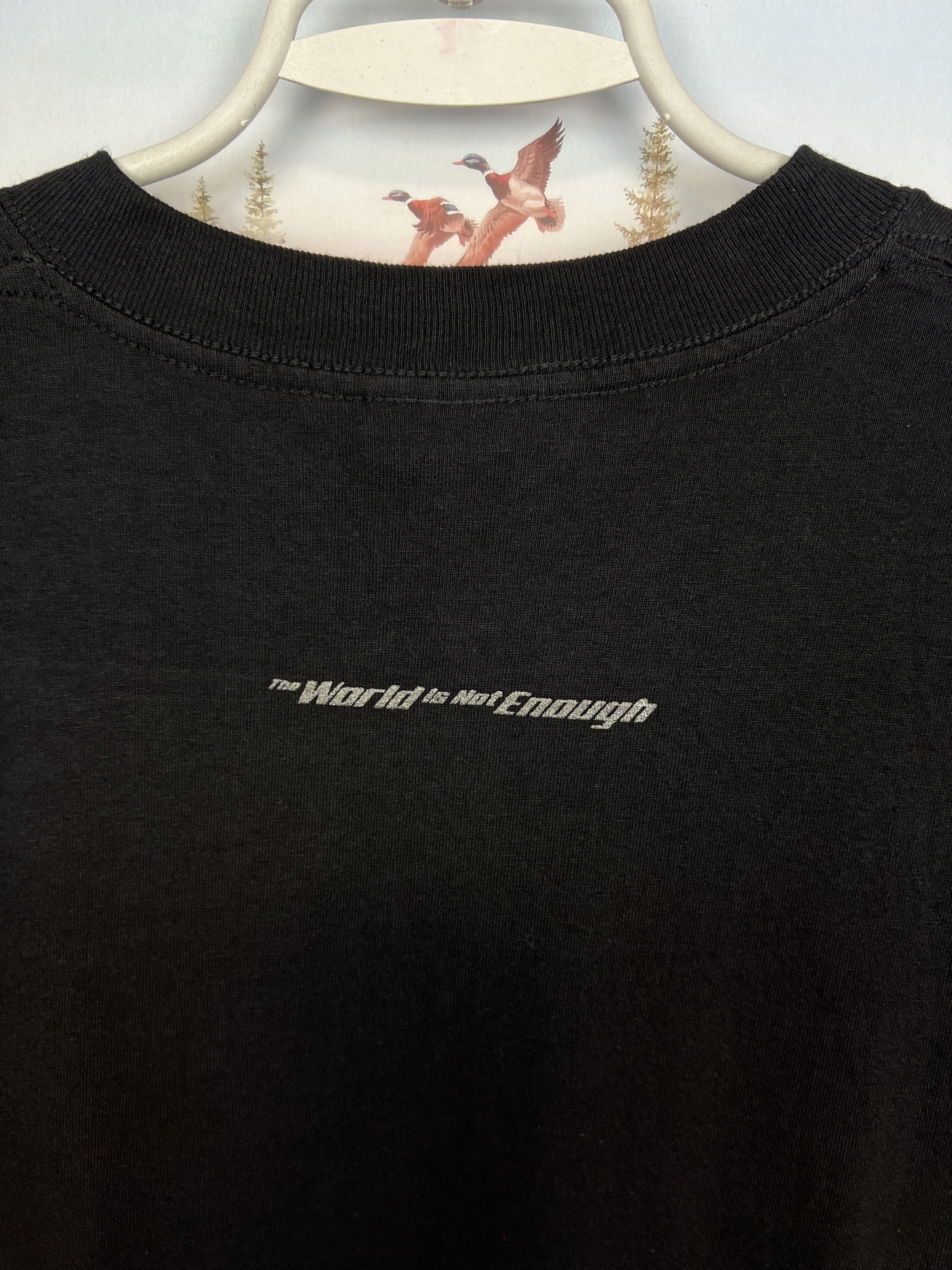 Vintage Rare Vintage The World Is Not Enough James Bond Tee Size US XL / EU 56 / 4 - 12 Thumbnail