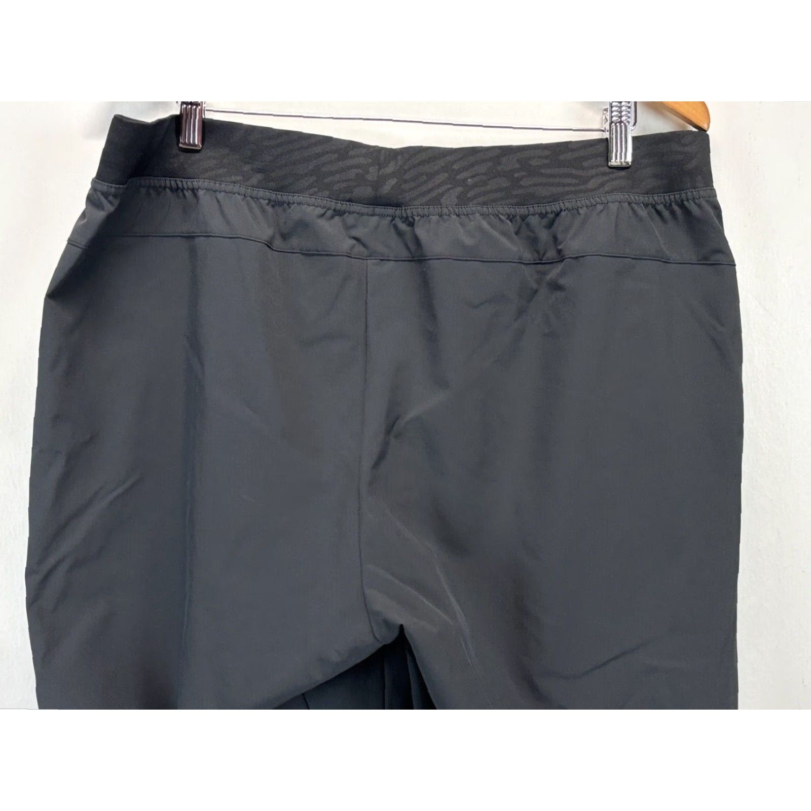 Adidas adidas Women’s Athletic Pants Pull On Crop Ankle Black Gray Sz XXL 2XL Regular Polyester Size 40" / US 18 - 4 Thumbnail