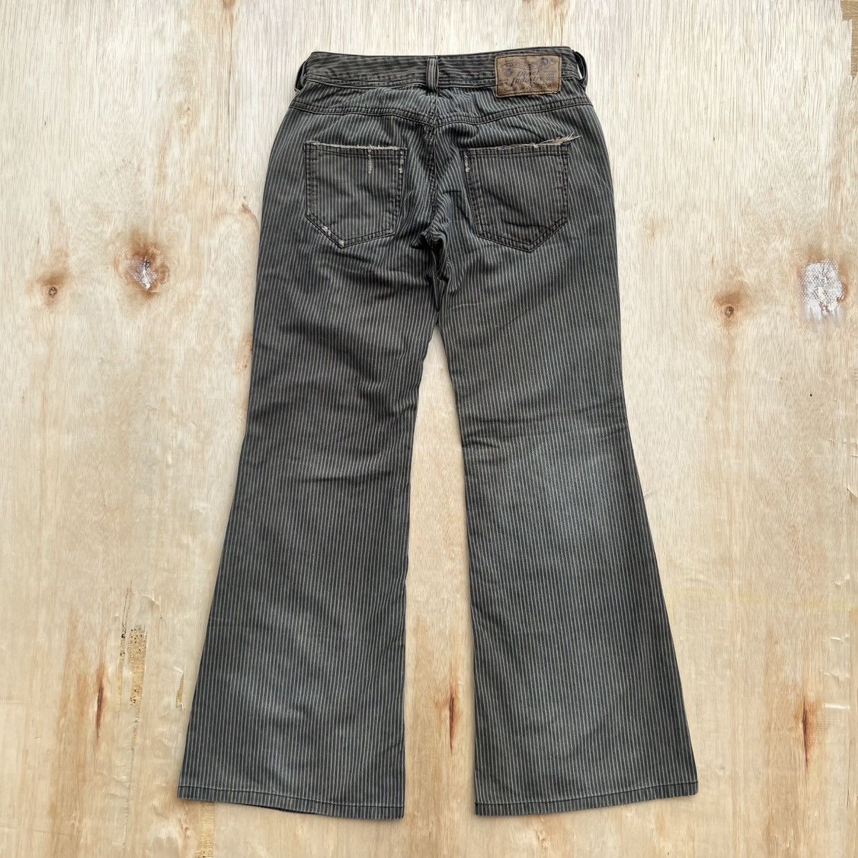 Diesel DIESEL INDUSTRY FLARED VTG LIKE SPREAD EVENLY OIL STAINS Size 26" / US 2 / IT 38 - 11 Thumbnail