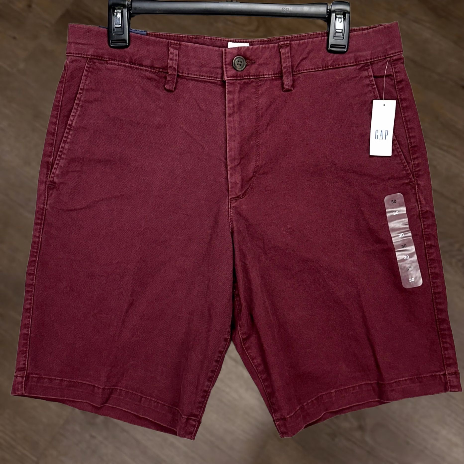 Gap GAP Mens Essential Khaki Shorts 30X10 Khakis Adult Casual Outdoor Walking Comfort Flat Front Pockets NEW Red Mens Size US 30 / EU 46 - 1 Thumbnail