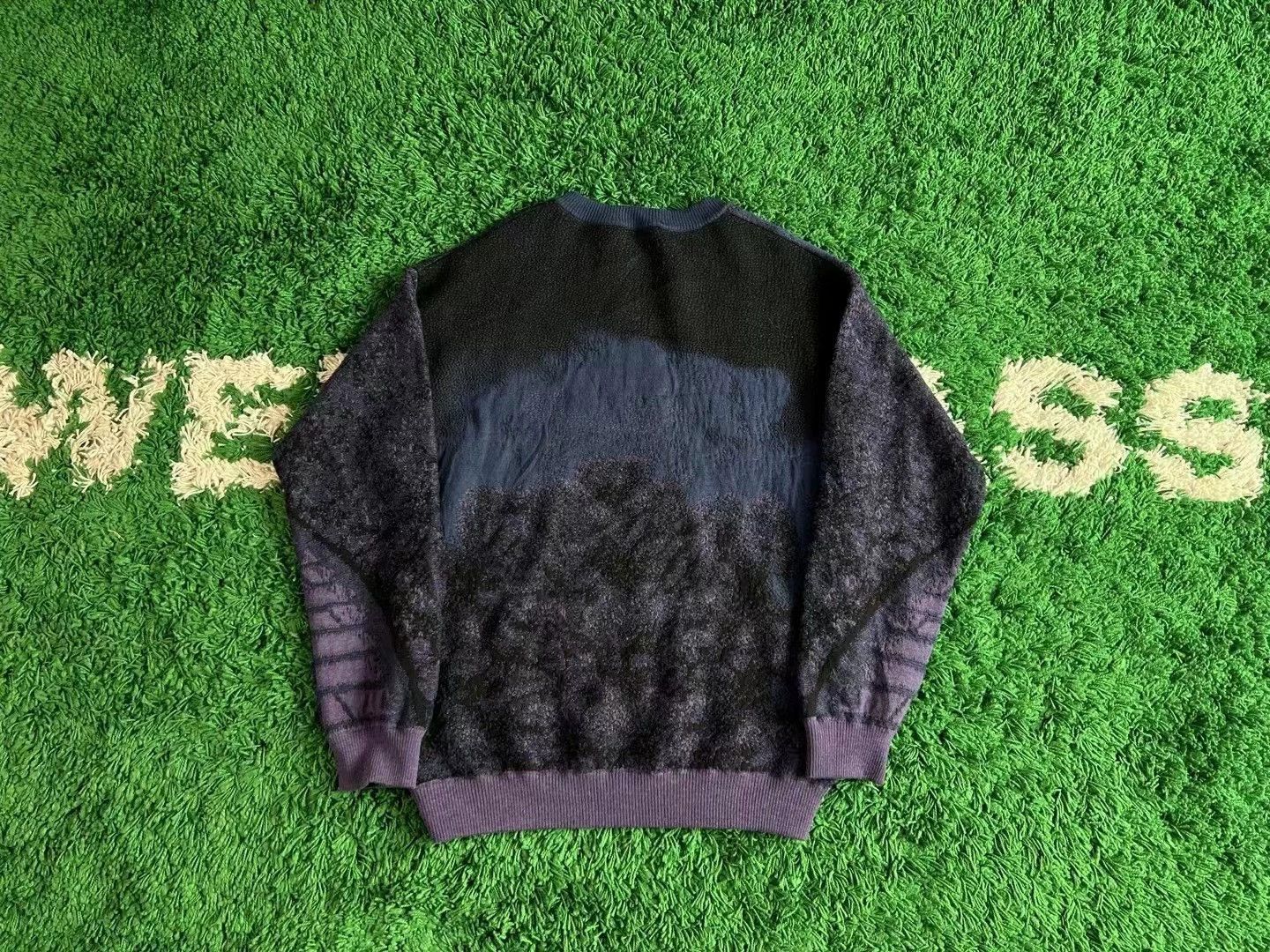 Louis Vuitton LOUIS VUITTON LV Wizard of Oz Logo Sweater Size US L / EU 52-54 / 3 - 2 Thumbnail