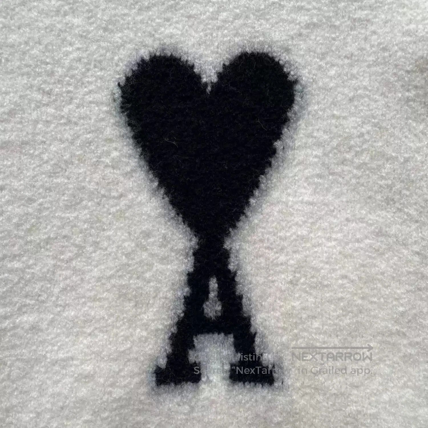 AMI oversized cream sweater with heart logo. Size XL / US 12-14 / IT 48-50 - 3 Thumbnail