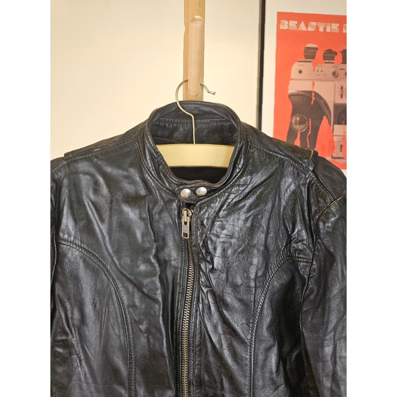Brooks VINTAGE Brooks Jacket Leather Motorcycle SZ 44 Men Leather JACKET 70s Cafe Racer Brookes Jet Black 26 44 Bedrock Cross Chest 23 INCH Mens Size US S / EU 44-46 / 1 - 2 Thumbnail
