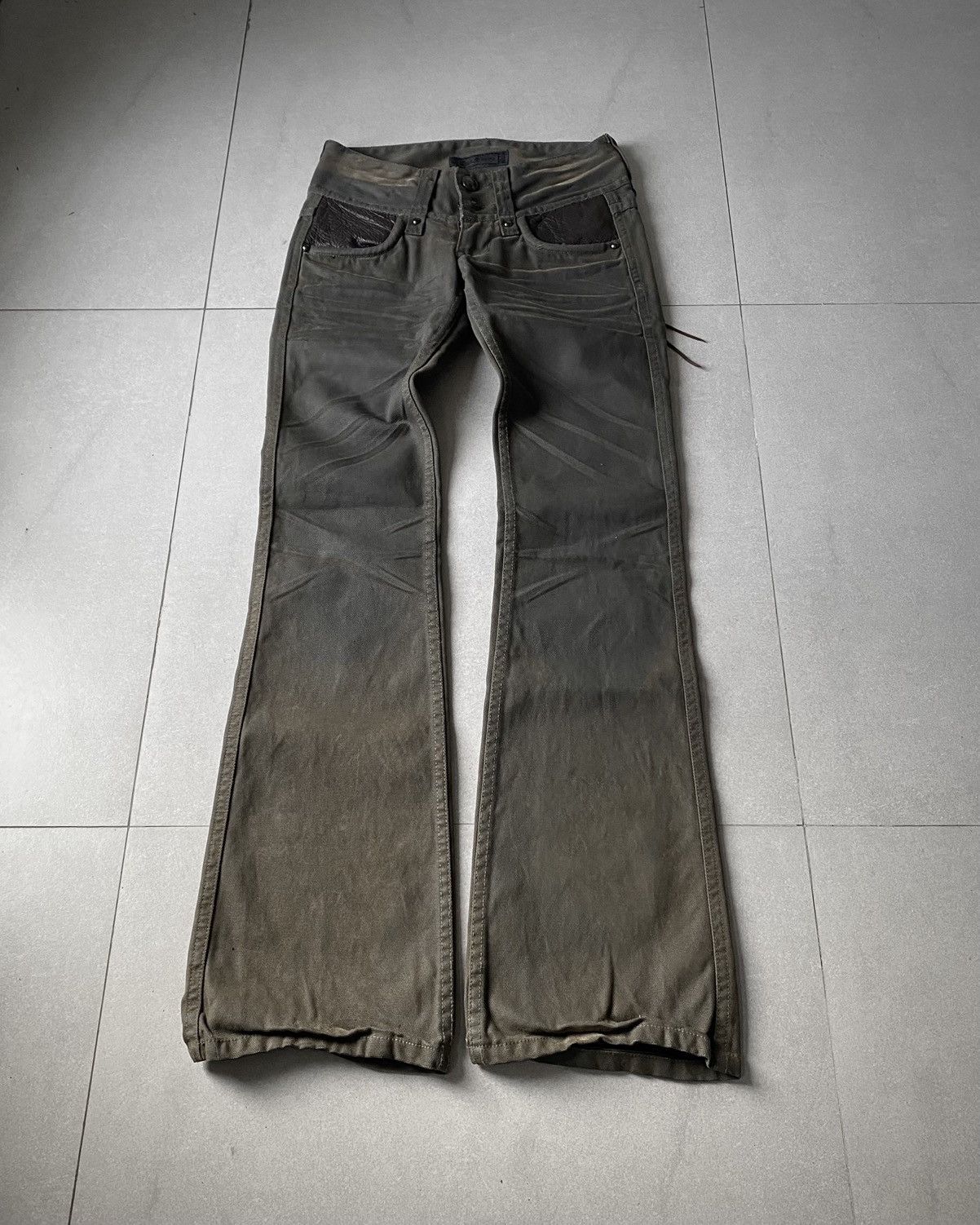 Cook Jeans Cook Jeans Mudwash Detachable Leather Pocket Wax Flare Denim Size US 29 - 2 Thumbnail