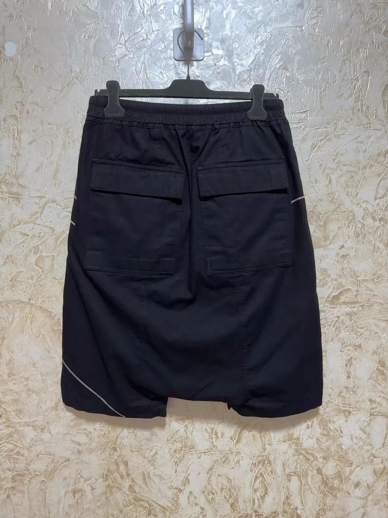 Rick Owens rick owens size US 48 Crease Ray Line Shorts 2502-Nextarro Size US 32 / EU 48 - 2 Thumbnail