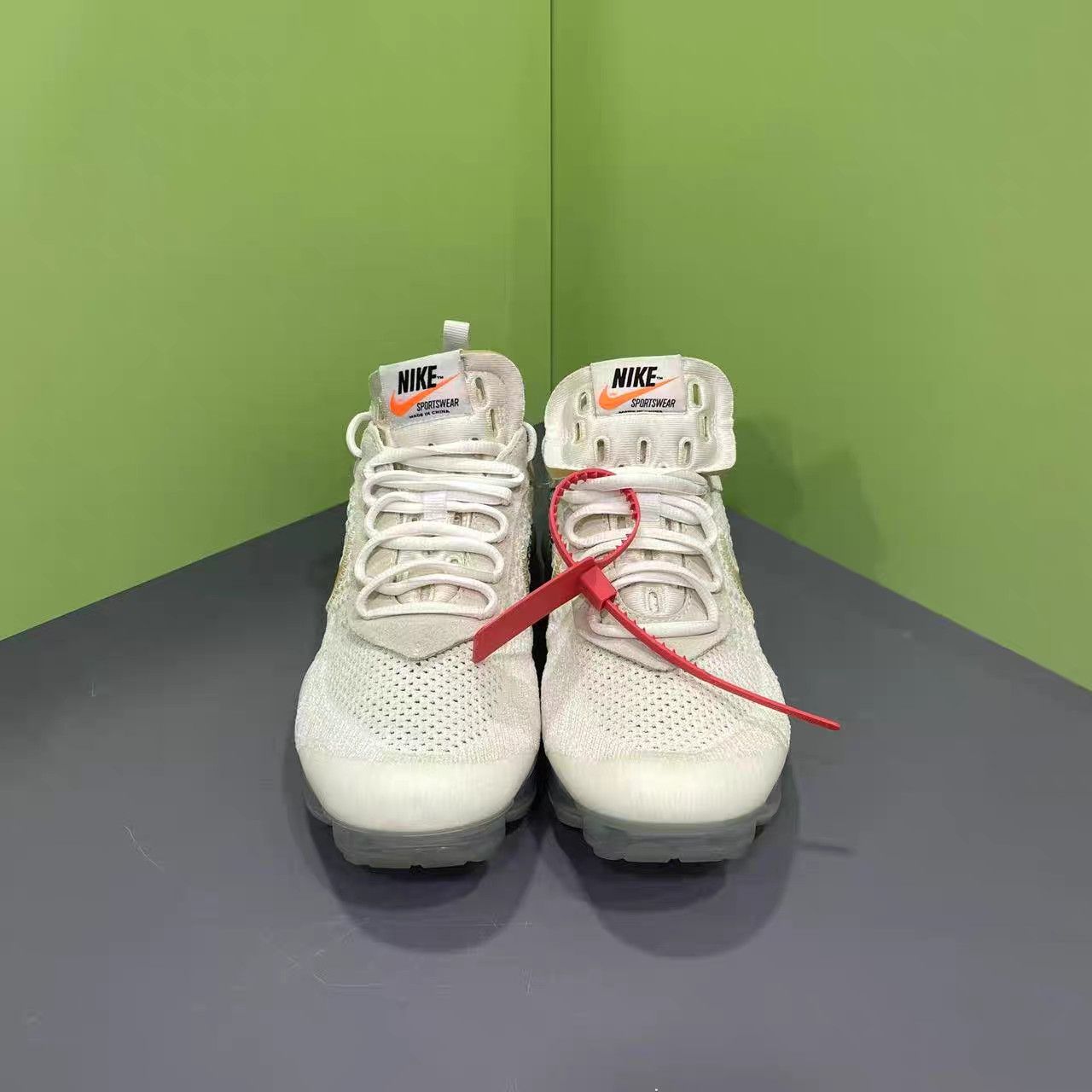 Nike OFF-WHITE × Nike VP Vapormax White Size US 9.5 / EU 42-43 - 2 Thumbnail