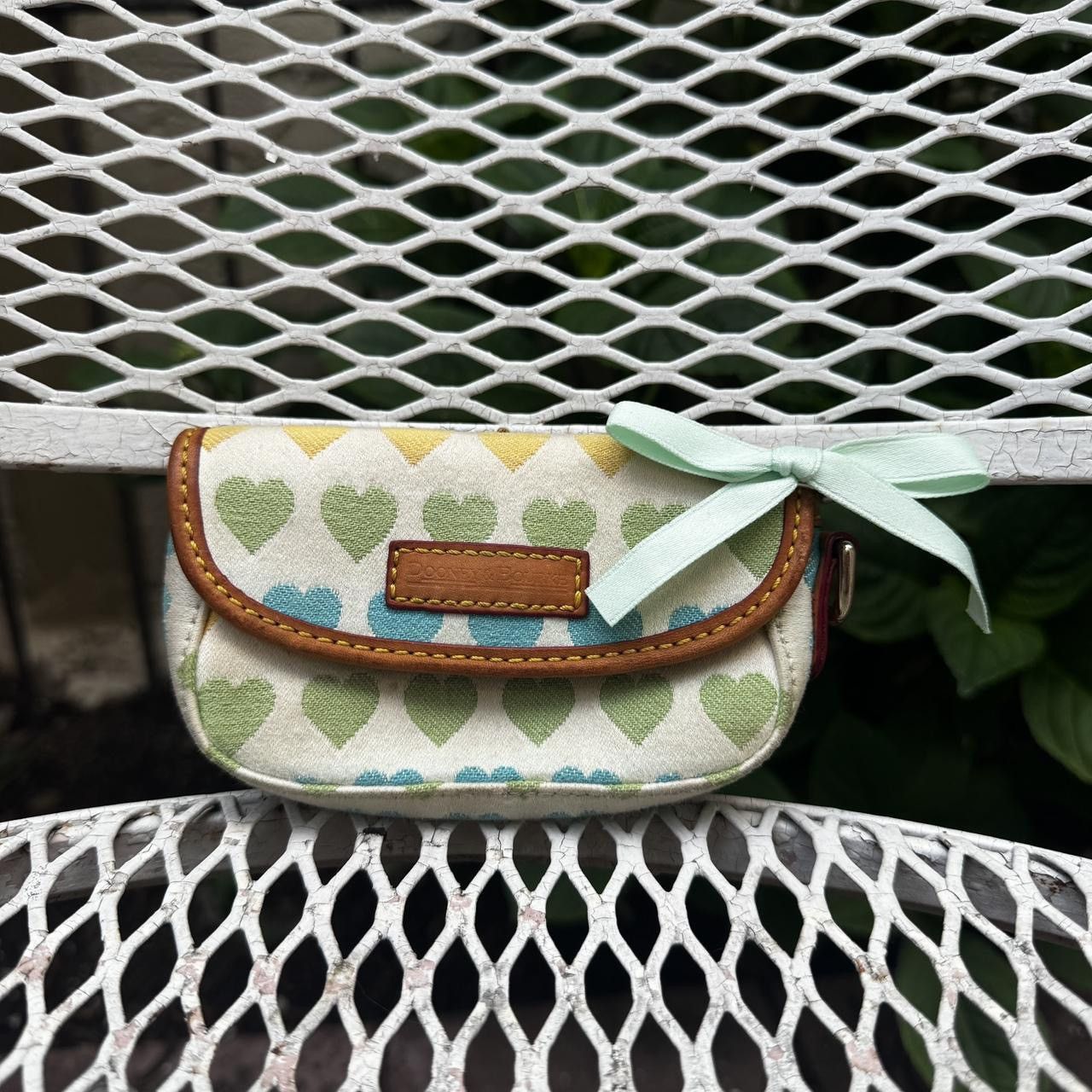 Dooney & Bourke Adorable Vintage Dooney & Bourke Heart Coin Purse Size ONE SIZE - 1 Thumbnail