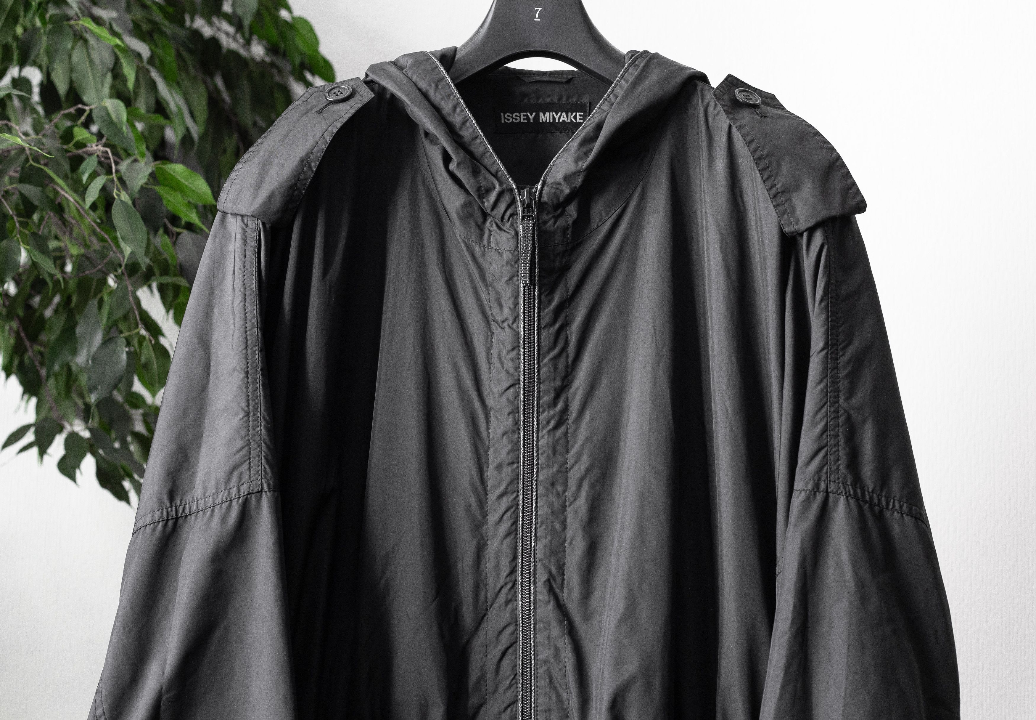Issey Miyake 2003SS raincoat Size US M / EU 48-50 / 2 - 3 Thumbnail