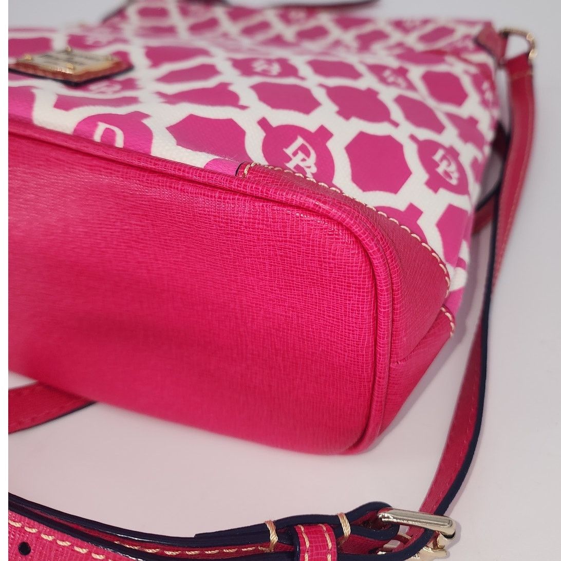 Dooney & Bourke Dooney & Bourke Pink & White Geo Print Canvas Crossbody Size ONE SIZE - 8 Thumbnail