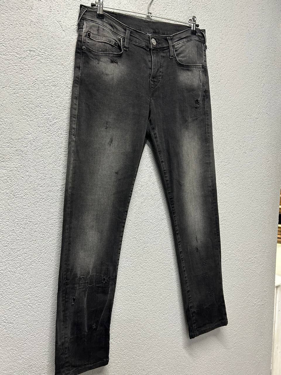 True Religion True Religion mens Geno relaxed slim jeans W 30 Size US 30 / EU 46 - 2 Thumbnail