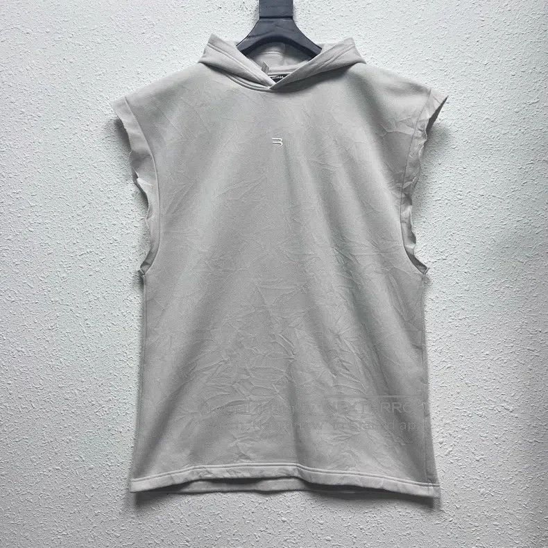Balenciaga Balenciaga Pleated Sleeveless Vest Sweatshirt Boomerang Em Size US XS / EU 42 / 0 - 1 Thumbnail