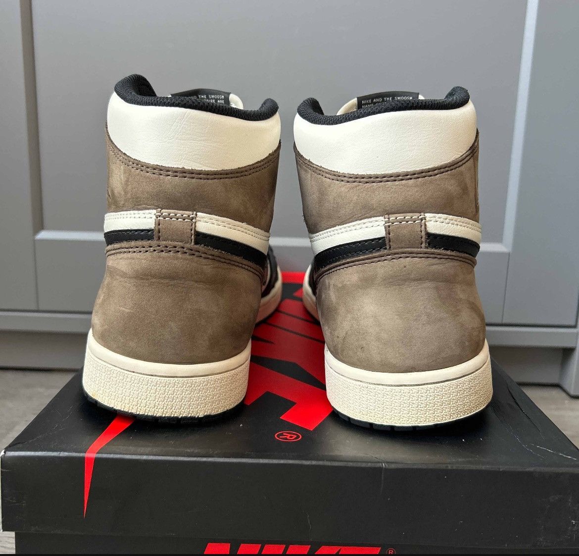 Jordan Brand × Nike Size 11 - Nike Air Jordan 1 Retro High OG ‘Dark Mocha’ Size US 11 / EU 44 - 4 Thumbnail